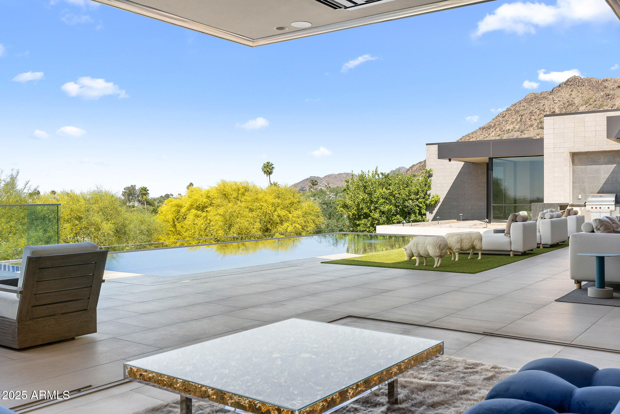EGYPTIAN HILLS - Residential