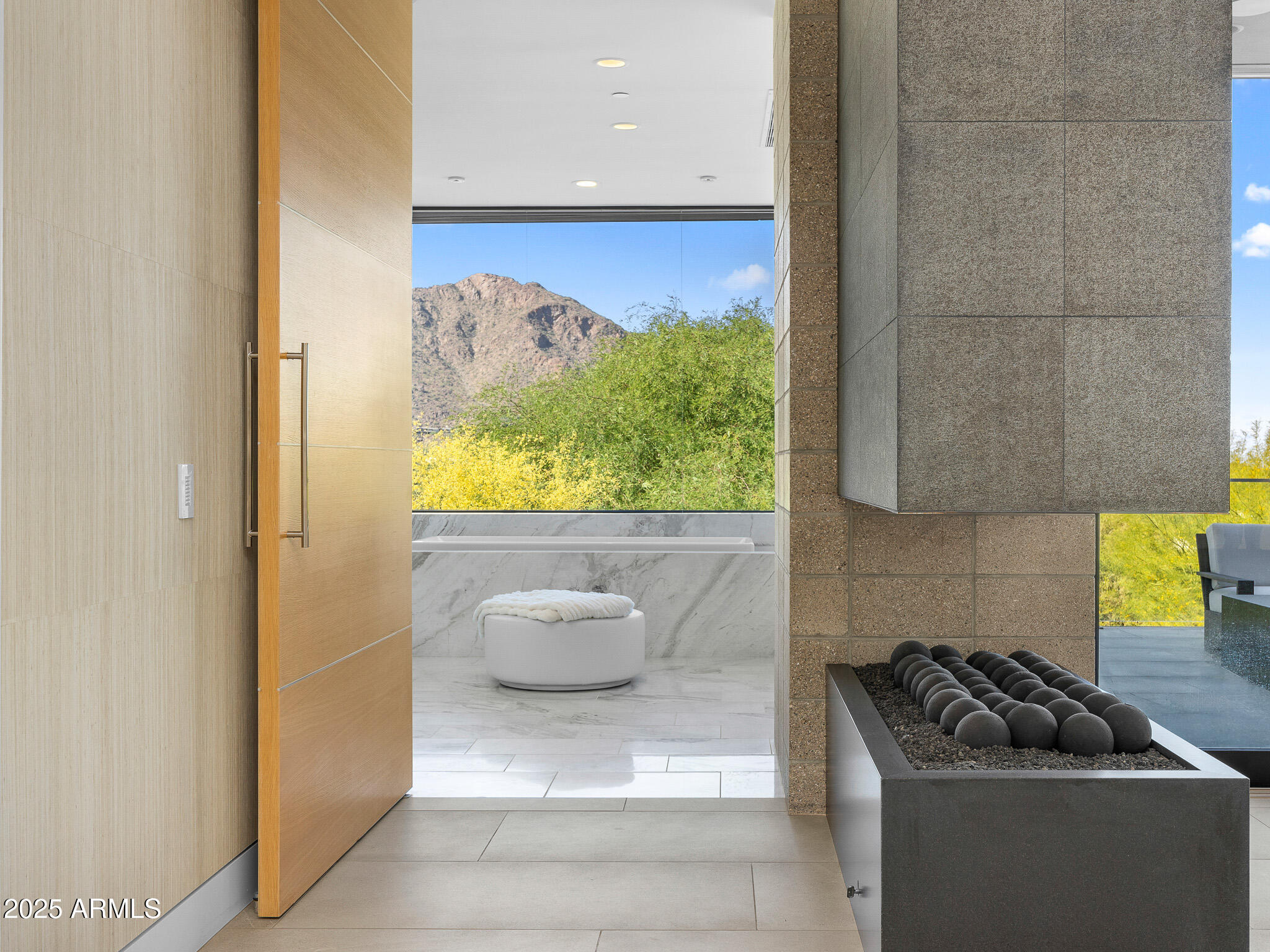 EGYPTIAN HILLS - Residential