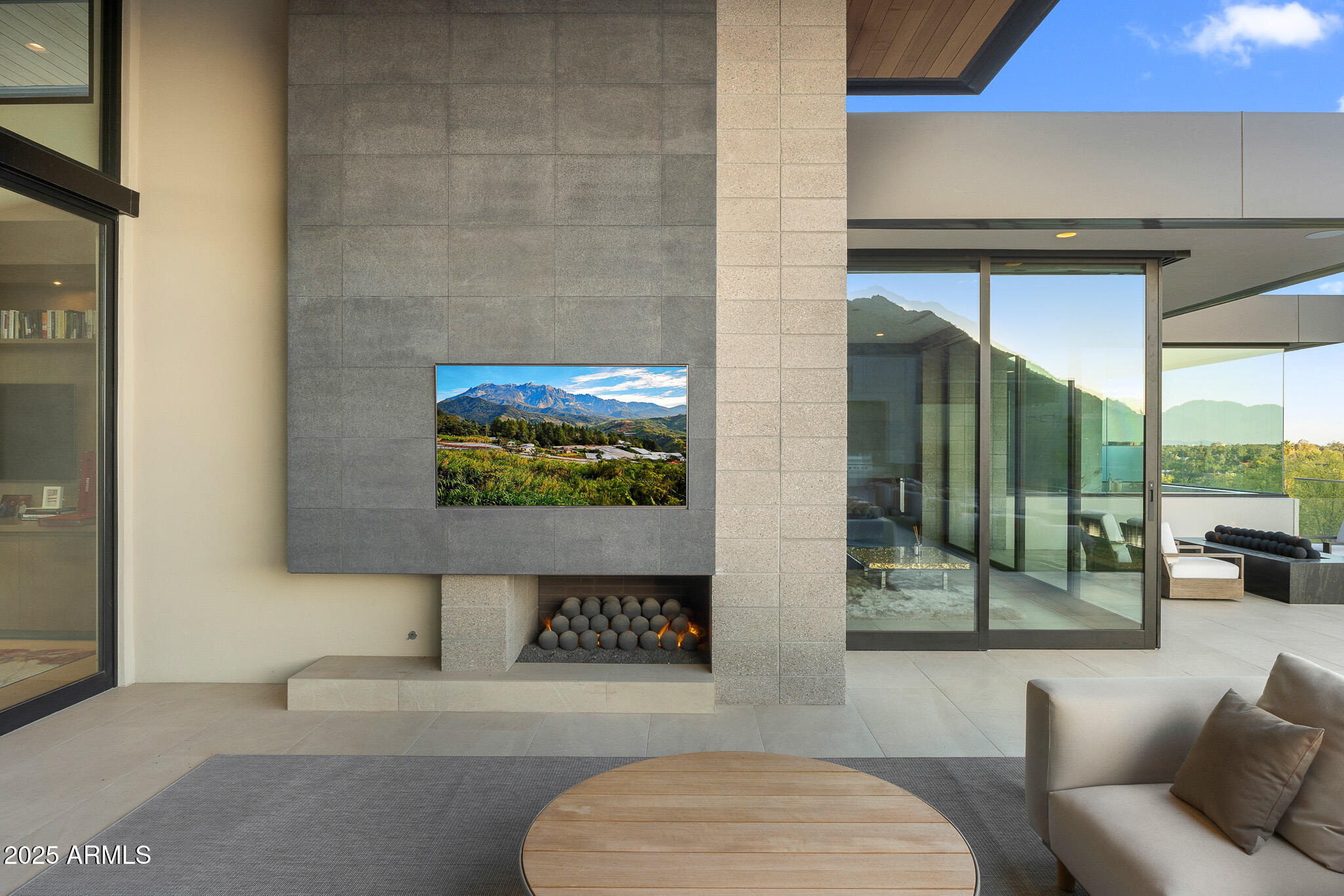 EGYPTIAN HILLS - Residential