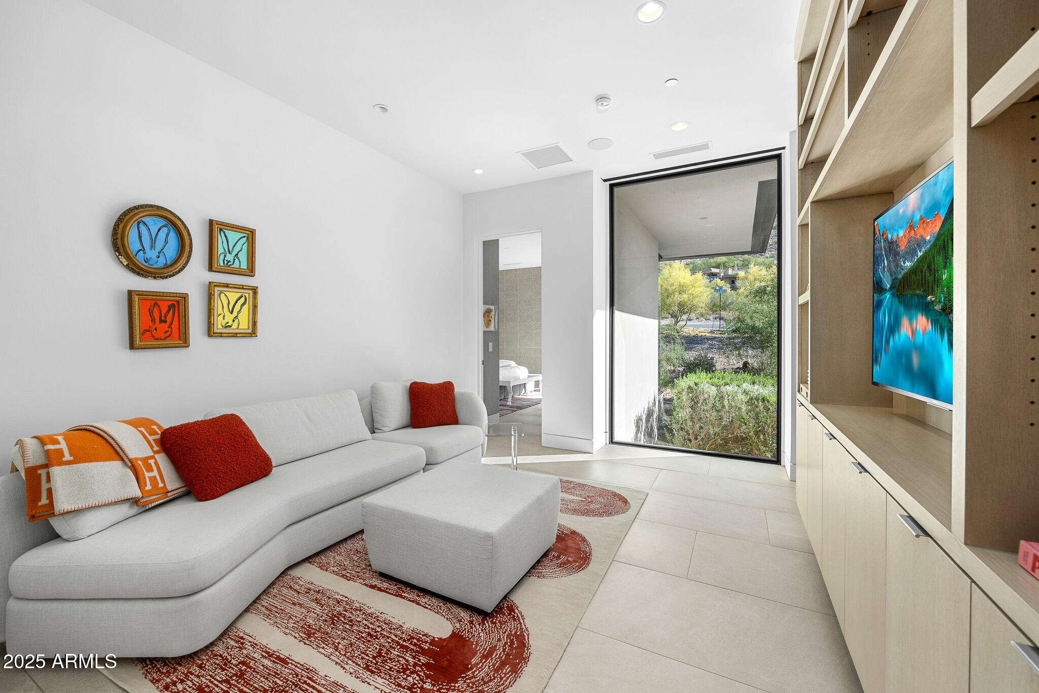 EGYPTIAN HILLS - Residential