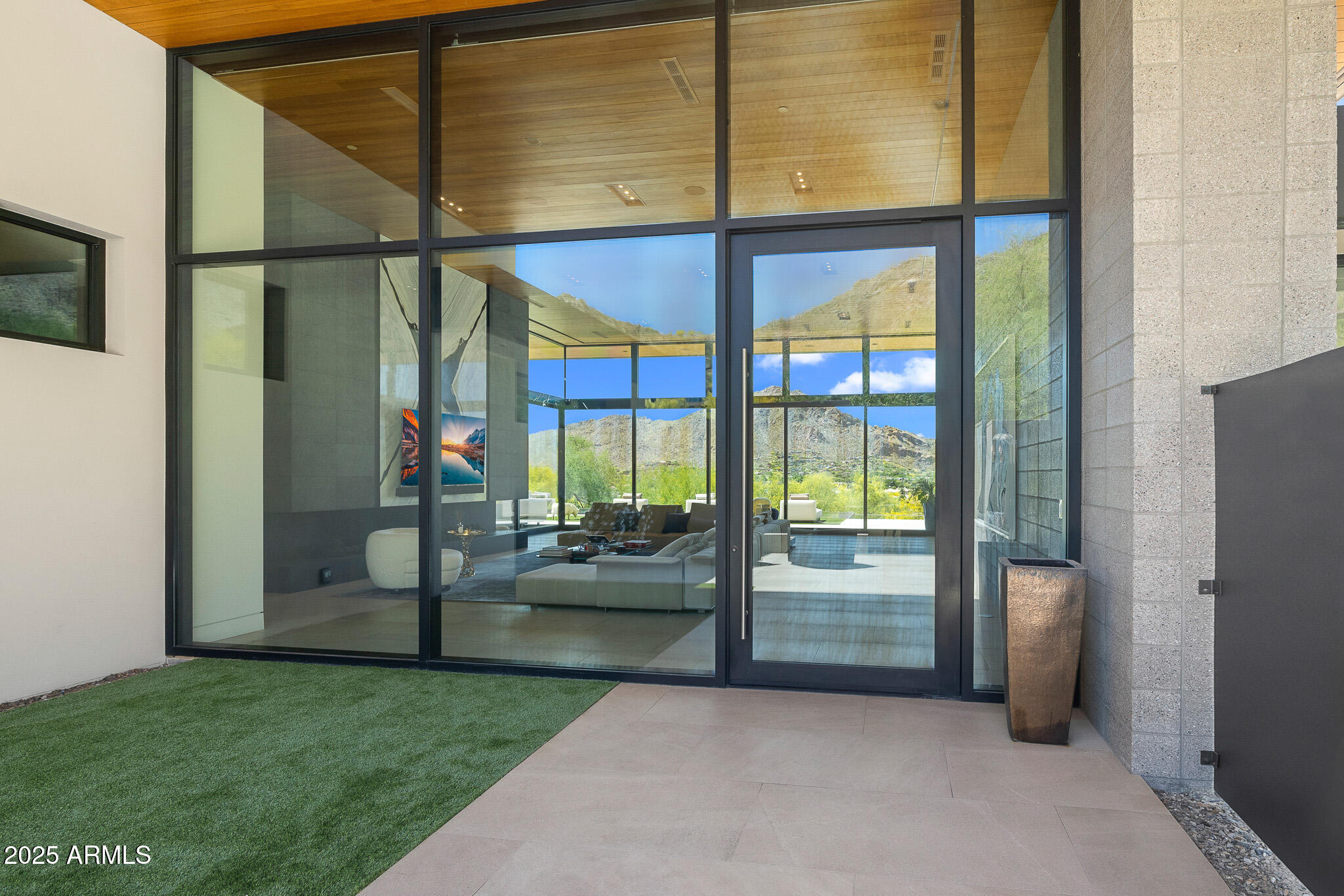 EGYPTIAN HILLS - Residential
