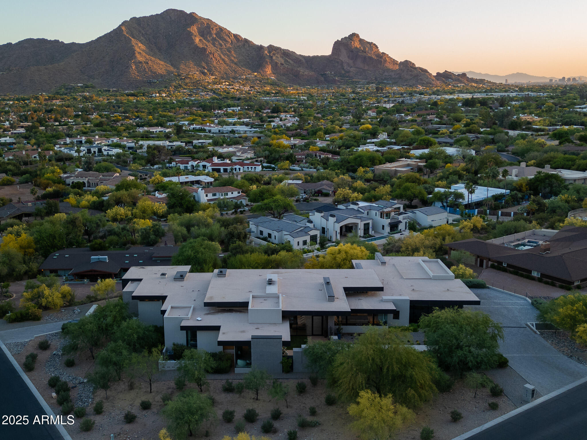 EGYPTIAN HILLS - Residential