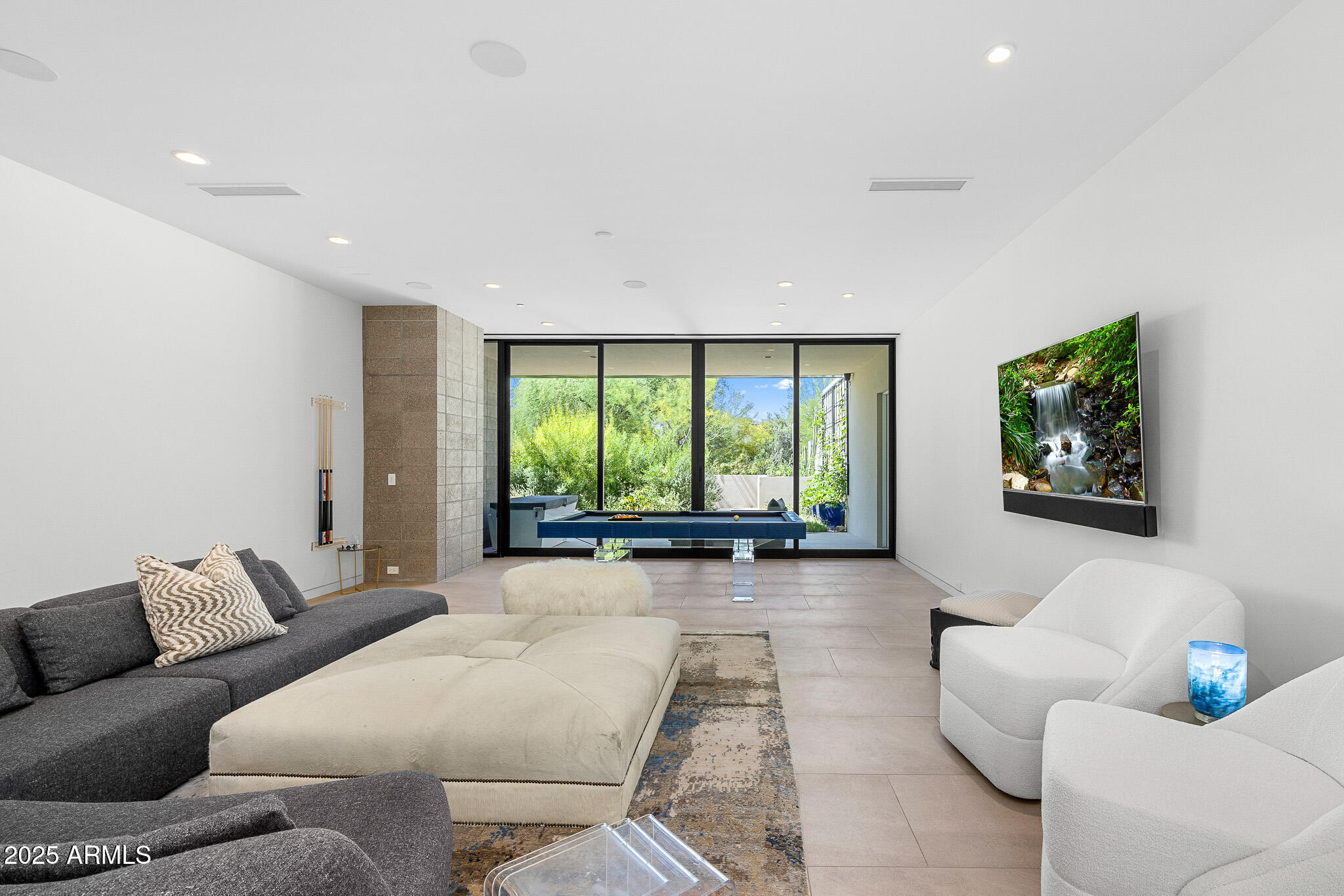 EGYPTIAN HILLS - Residential