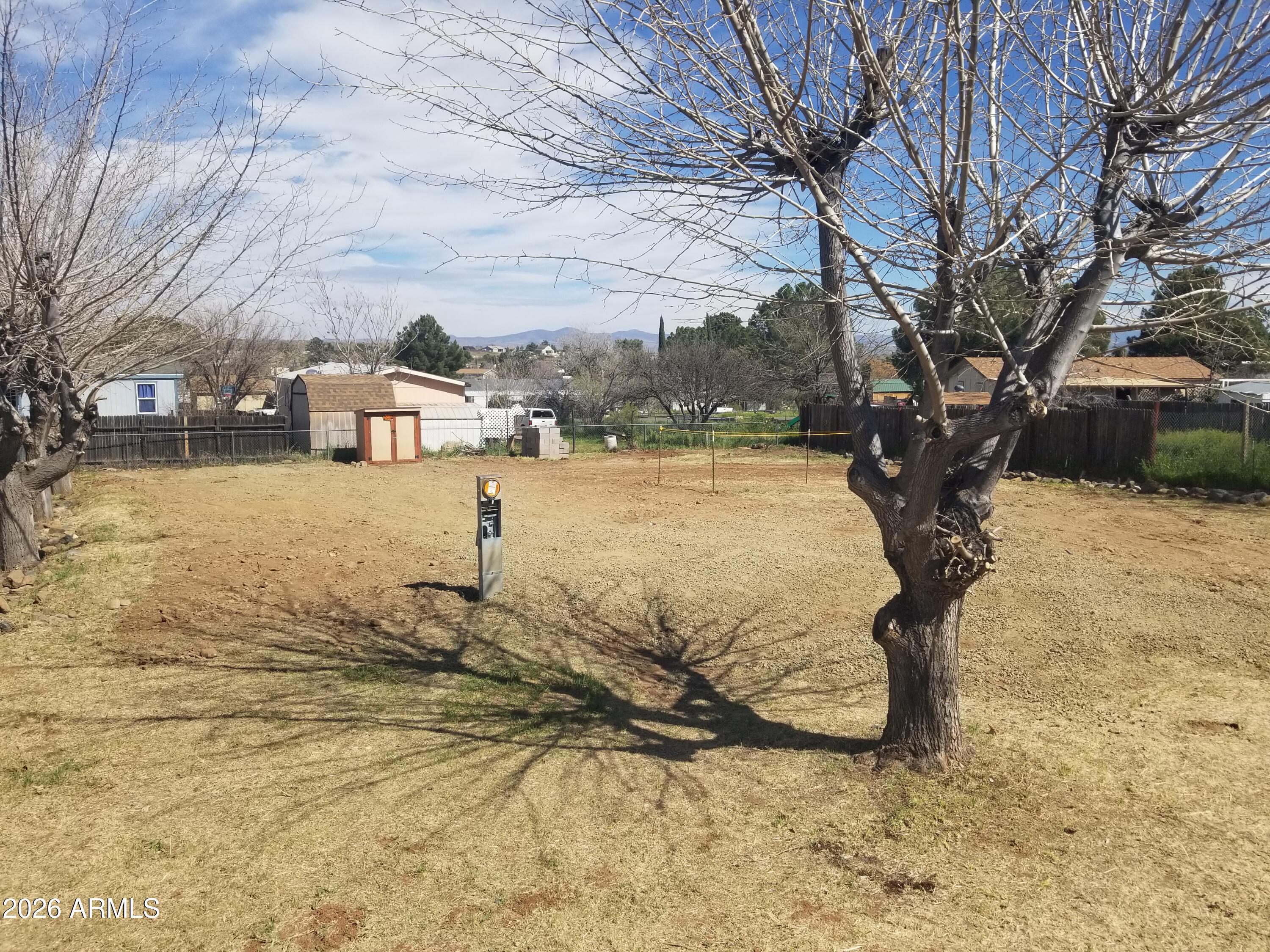 SPRING VALLEY - Land