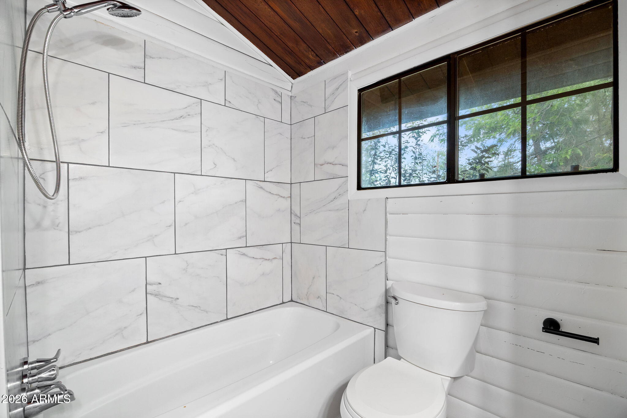 WONDERLAND ACRES - Residential