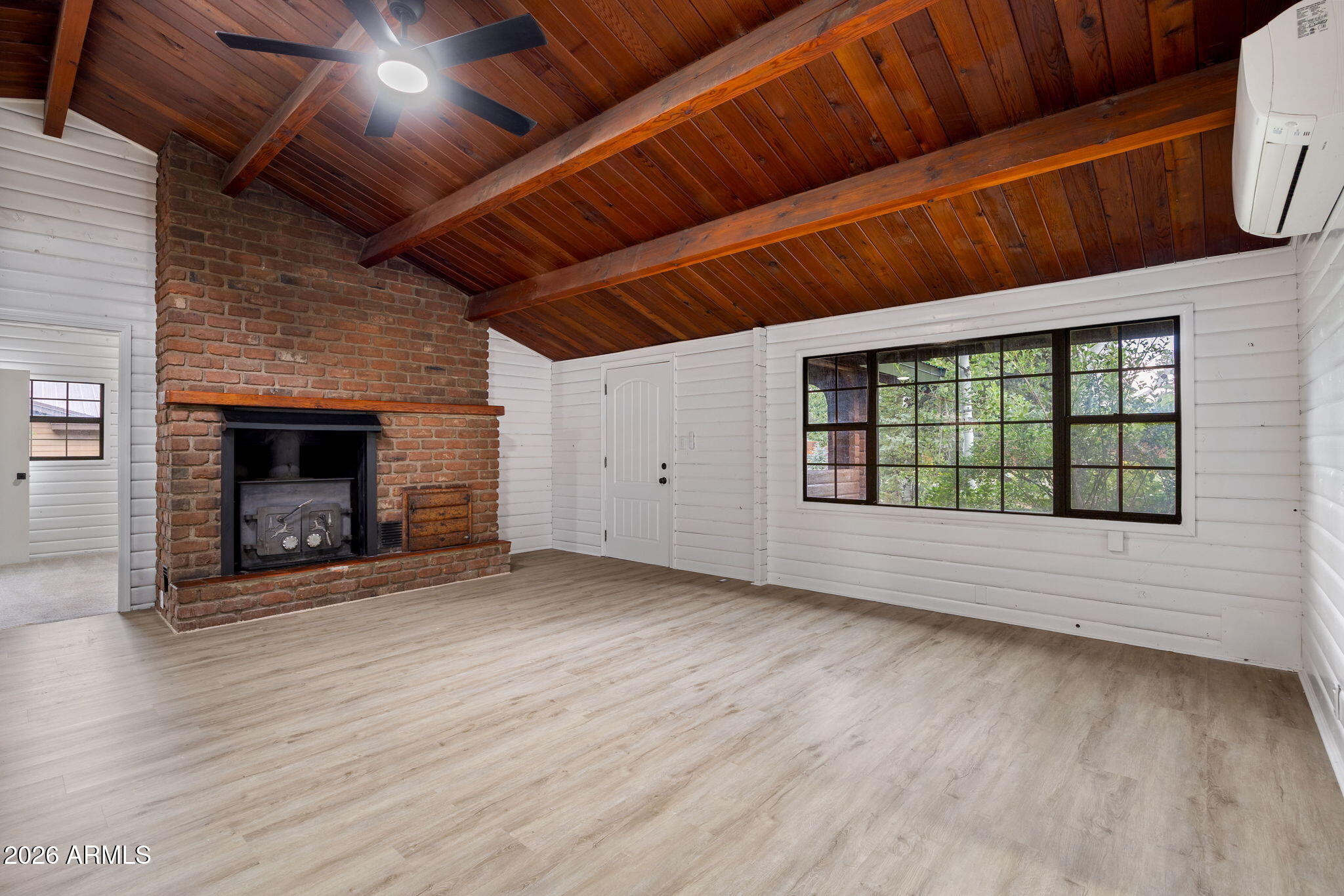 WONDERLAND ACRES - Residential