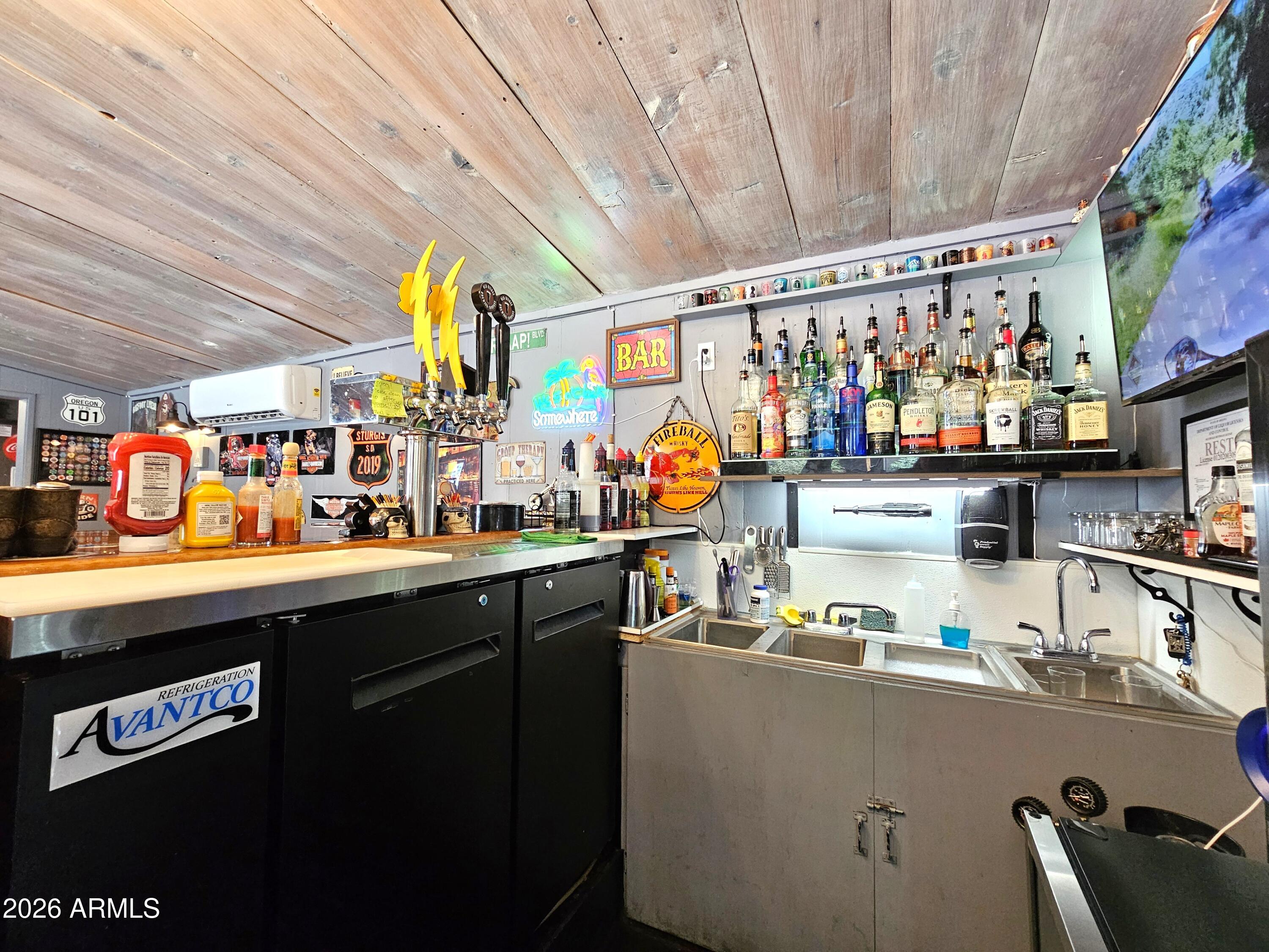 old bisbee - Business Opportunity