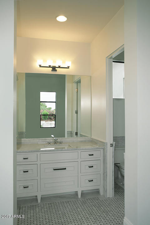 CAMELBACK COUNTRY CLUB ESTATES - Residential
