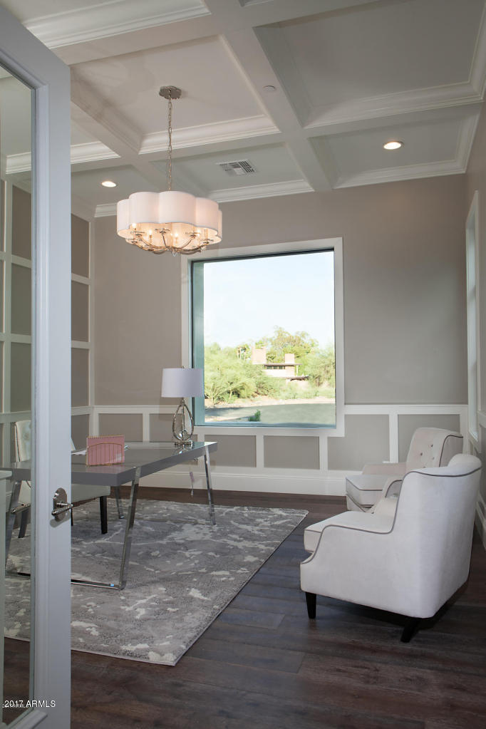 CAMELBACK COUNTRY CLUB ESTATES - Residential
