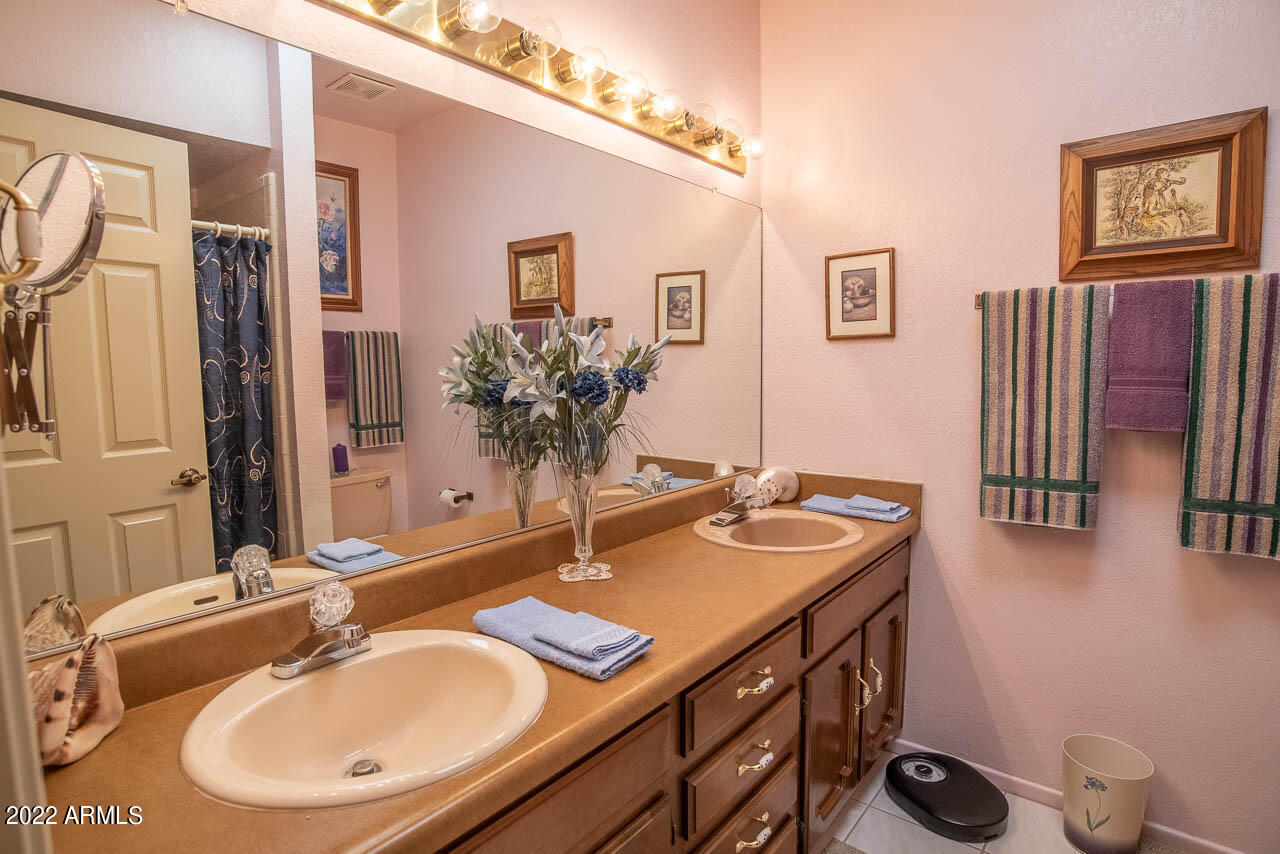 TOWN & COUNTRY ESTATES UNIT 12 - Residential