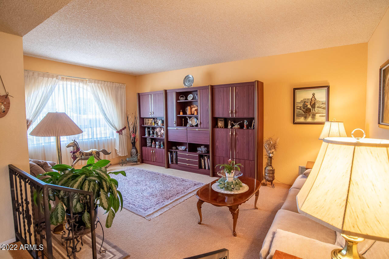TOWN & COUNTRY ESTATES UNIT 12 - Residential