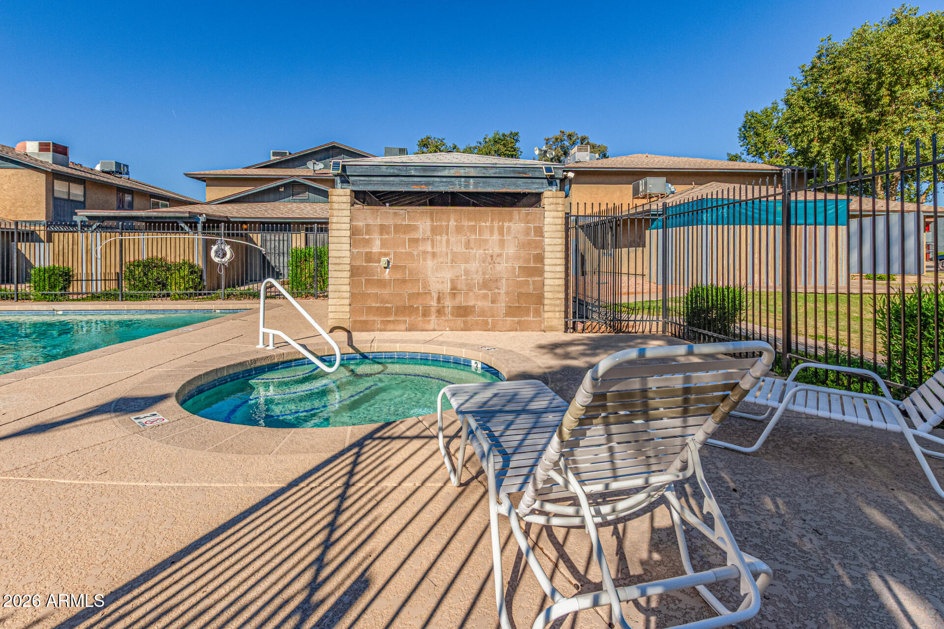 CHANDLER MEADOWS CONDOMINUM 2 A B C D 50A B C D - Residential