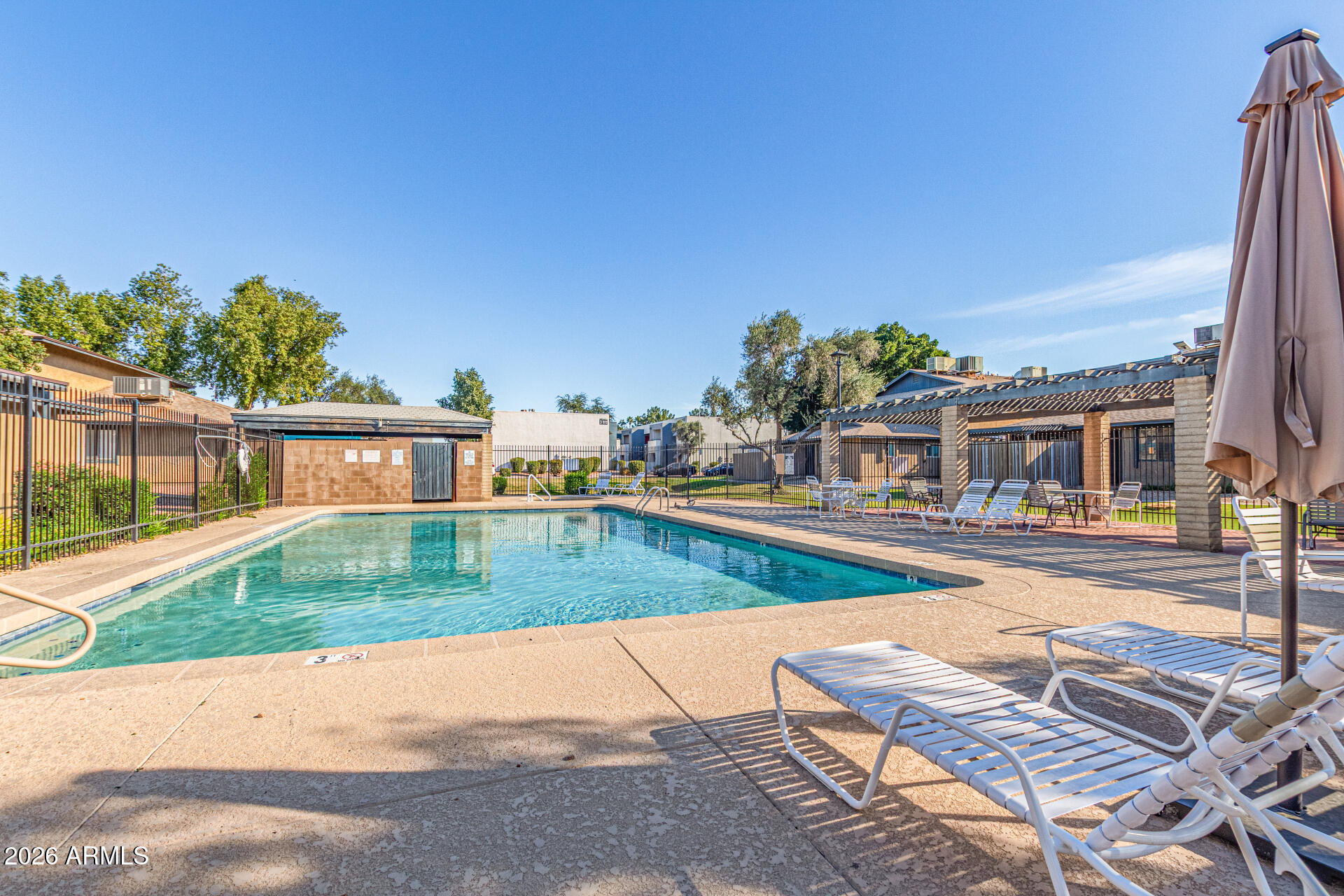 CHANDLER MEADOWS CONDOMINUM 2 A B C D 50A B C D - Residential