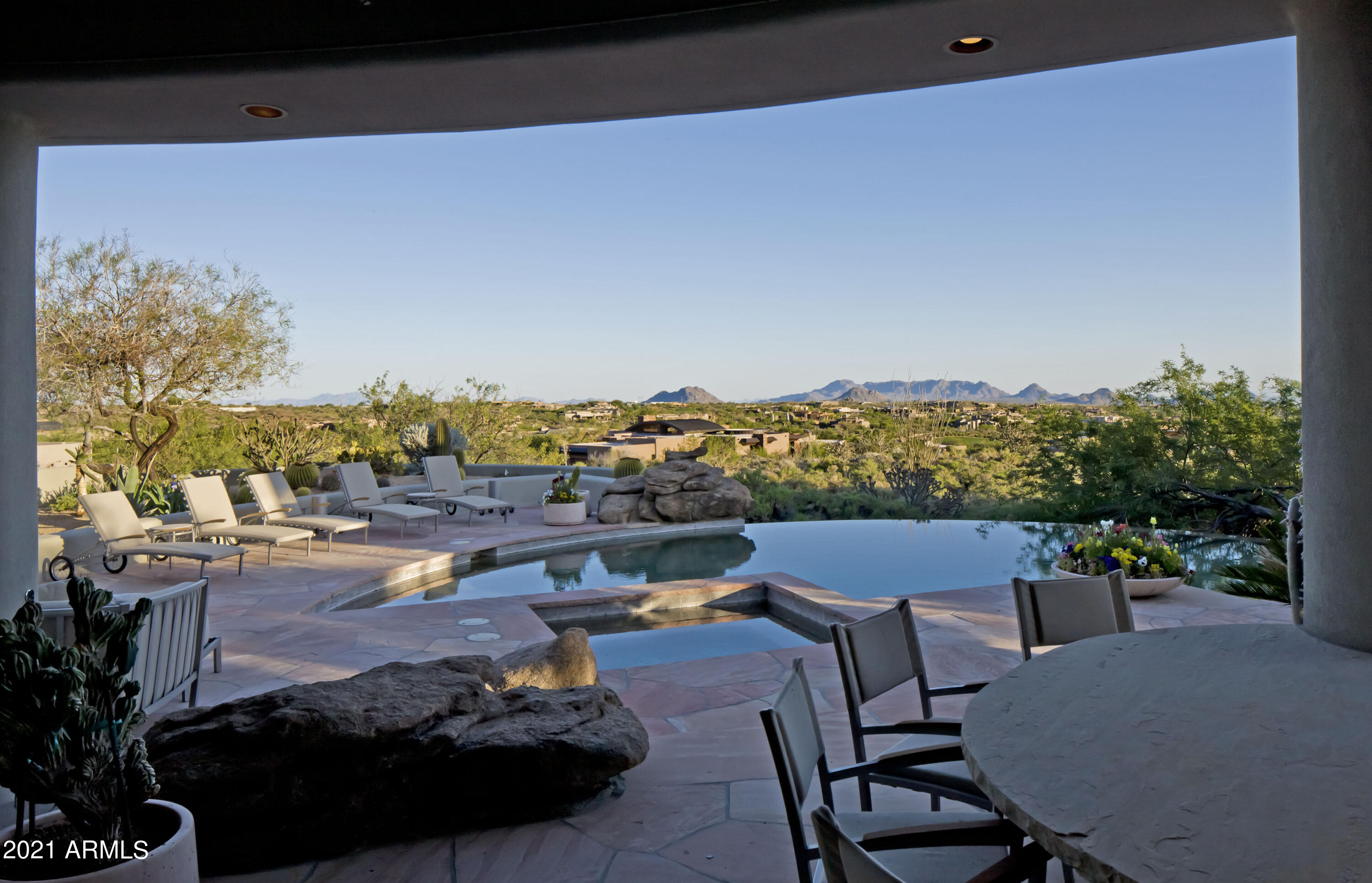 DESERT MOUNTAIN - Residential