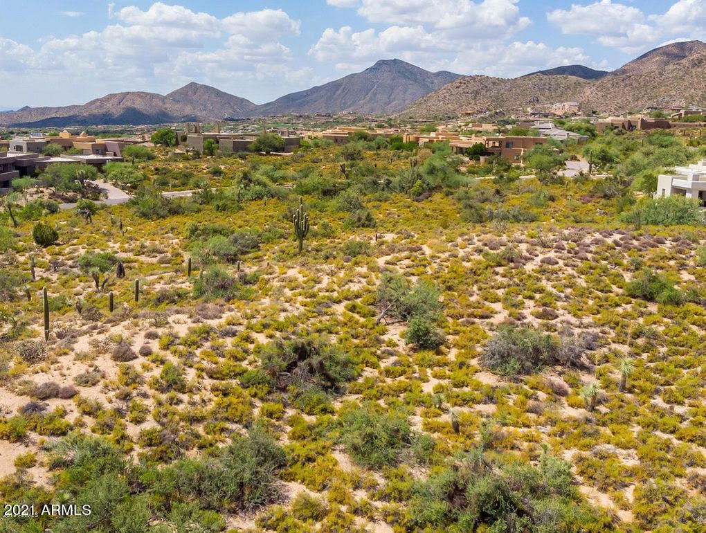 DESERT MOUNTAIN - Residential