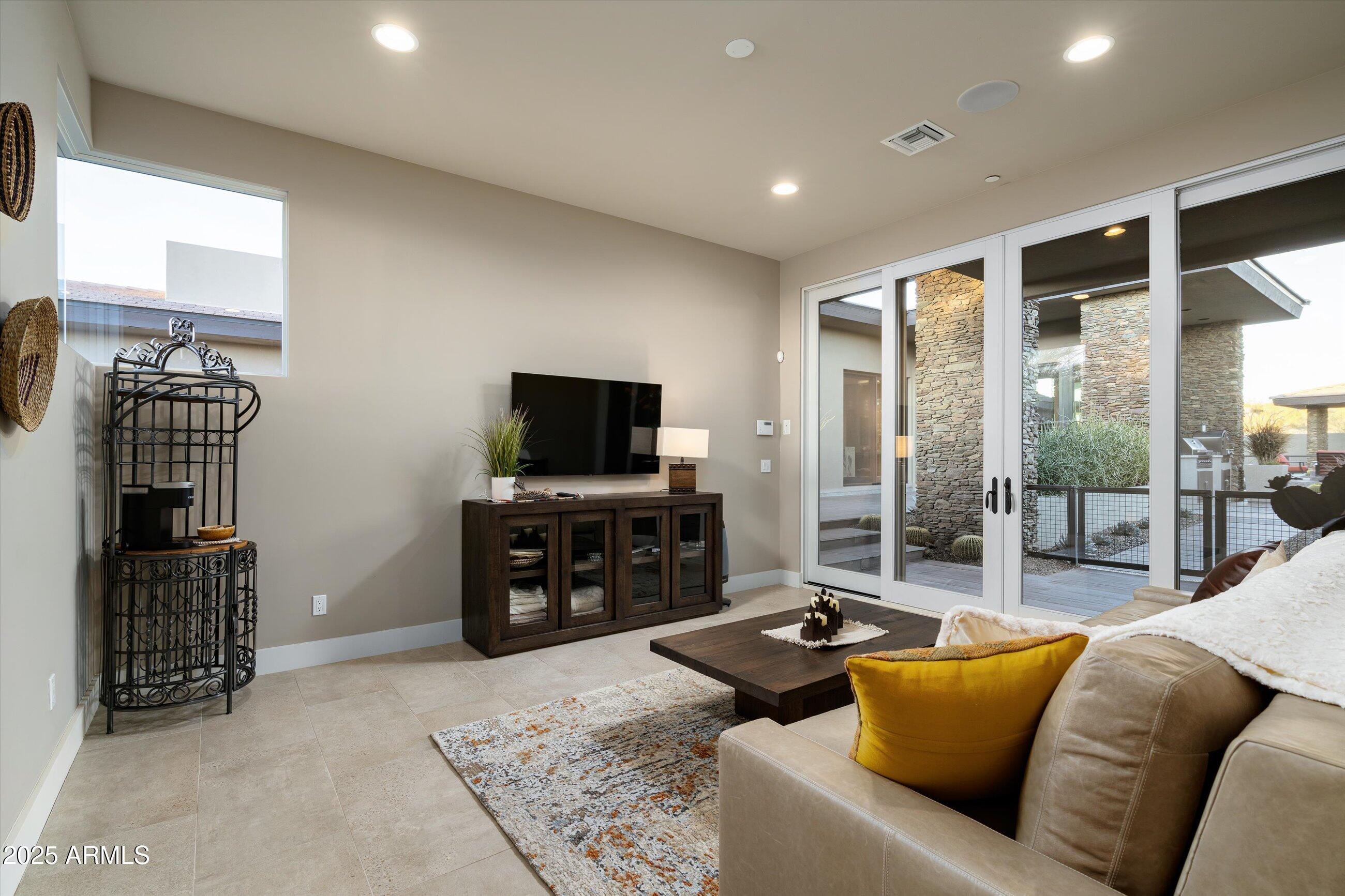DESERT MOUNTAIN PHASE 1 UNIT 1 LOT 1-205 TR A - Residential