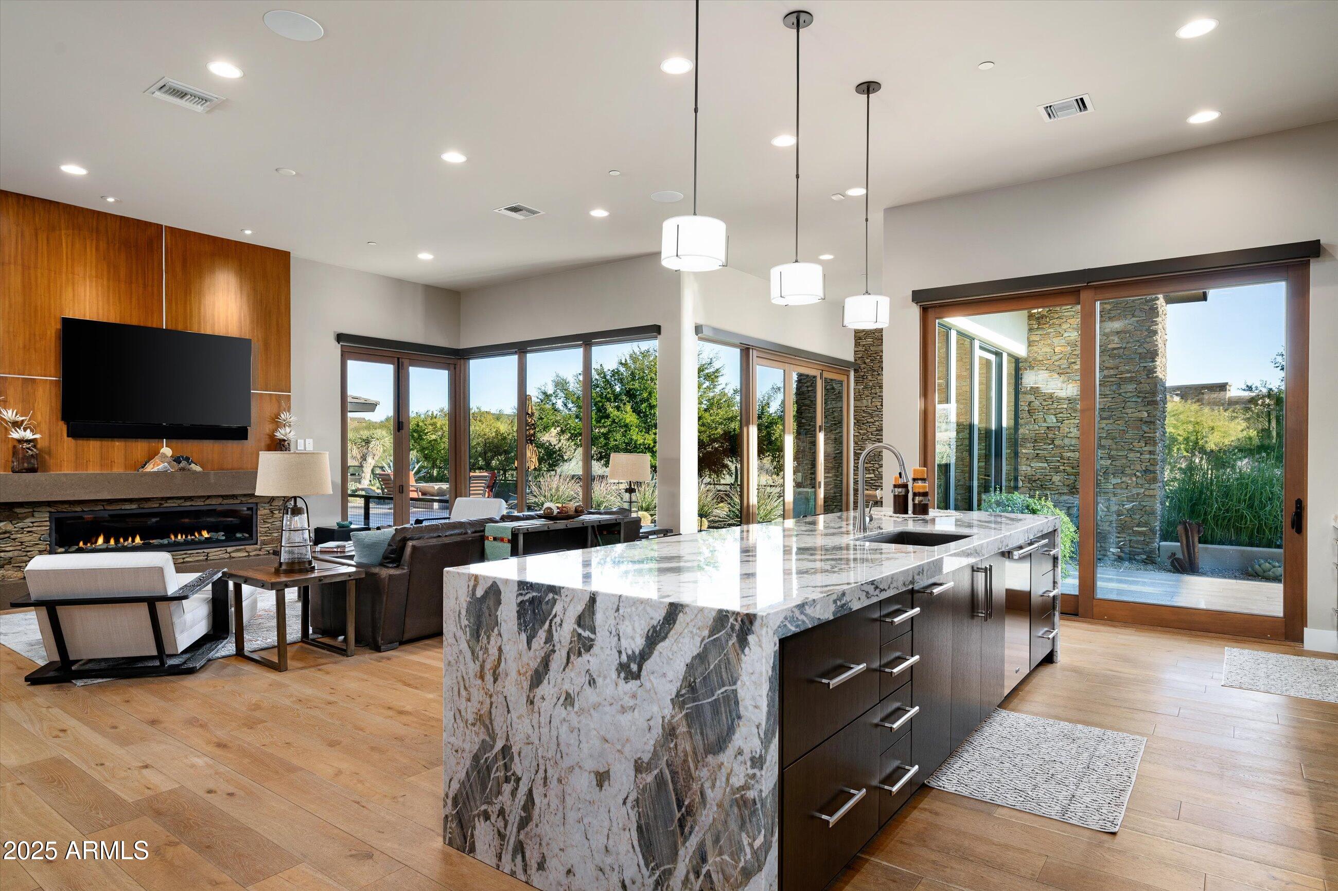 DESERT MOUNTAIN PHASE 1 UNIT 1 LOT 1-205 TR A - Residential