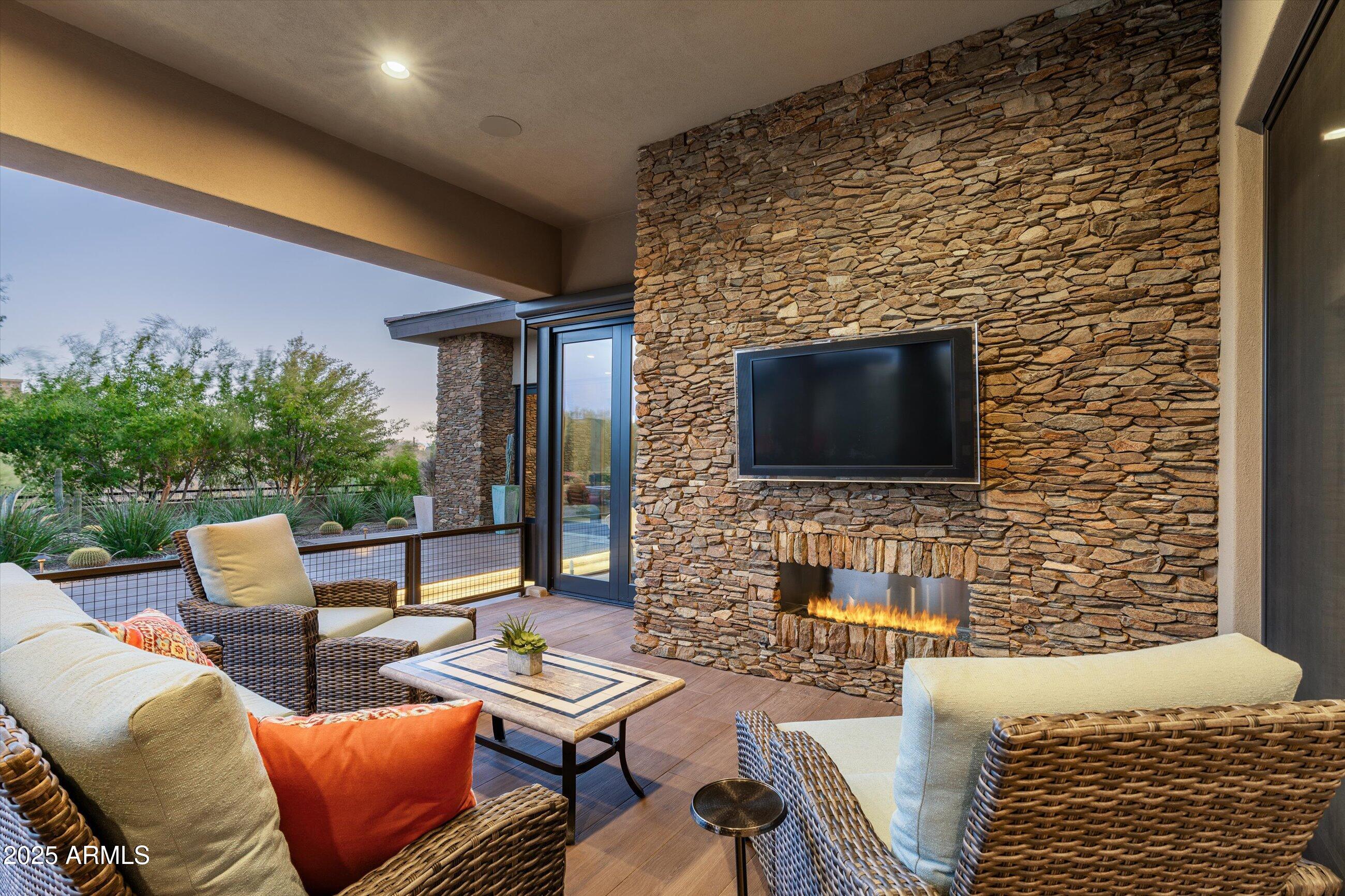 DESERT MOUNTAIN PHASE 1 UNIT 1 LOT 1-205 TR A - Residential