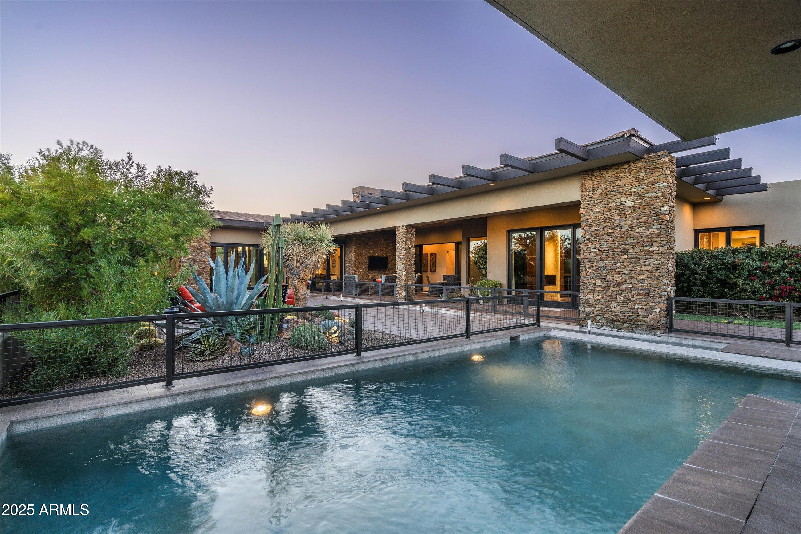 DESERT MOUNTAIN PHASE 1 UNIT 1 LOT 1-205 TR A - Residential