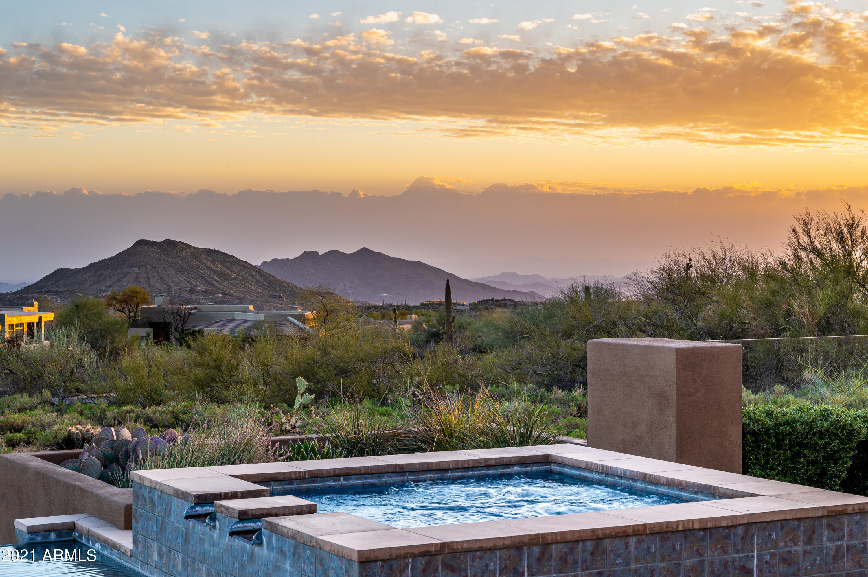 DESERT MOUNTAIN - Residential