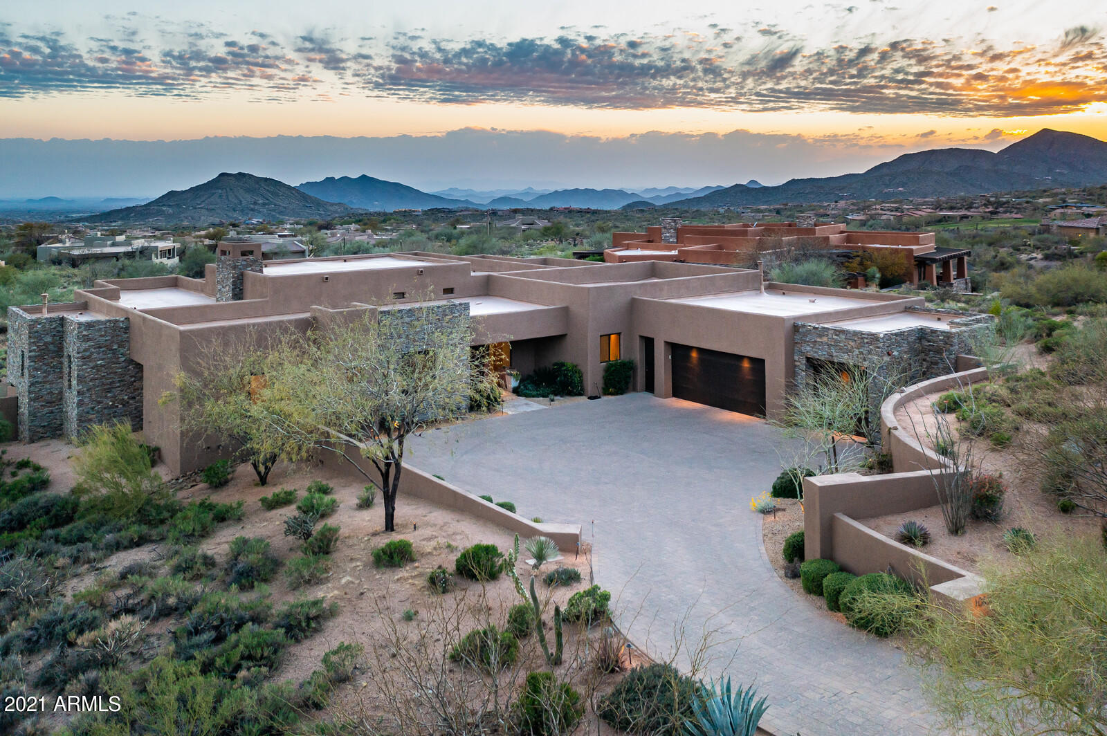 DESERT MOUNTAIN - Residential