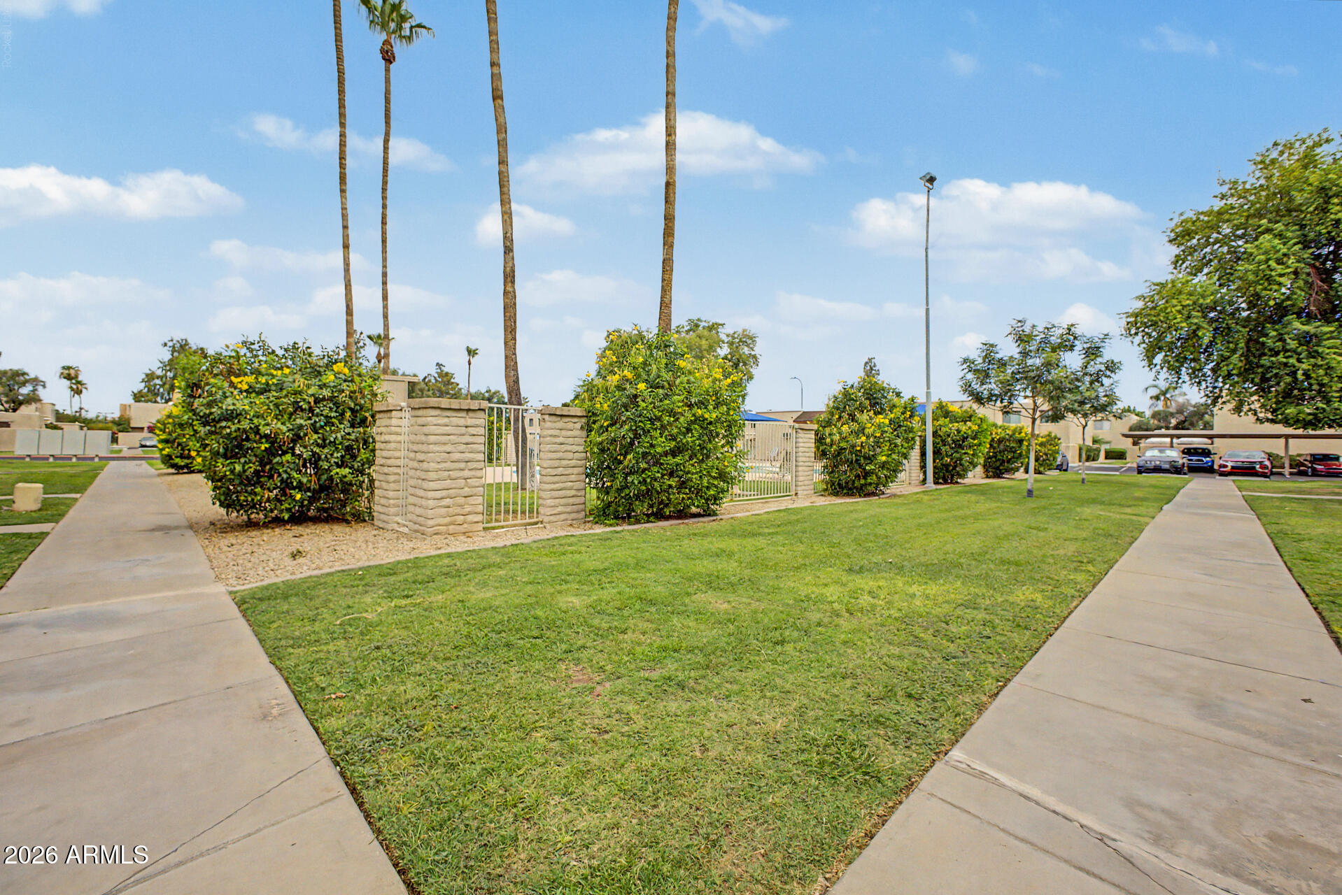 HALLCRAFT VILLAS SCOTTSDALE CONDOMINIUM - Residential Lease