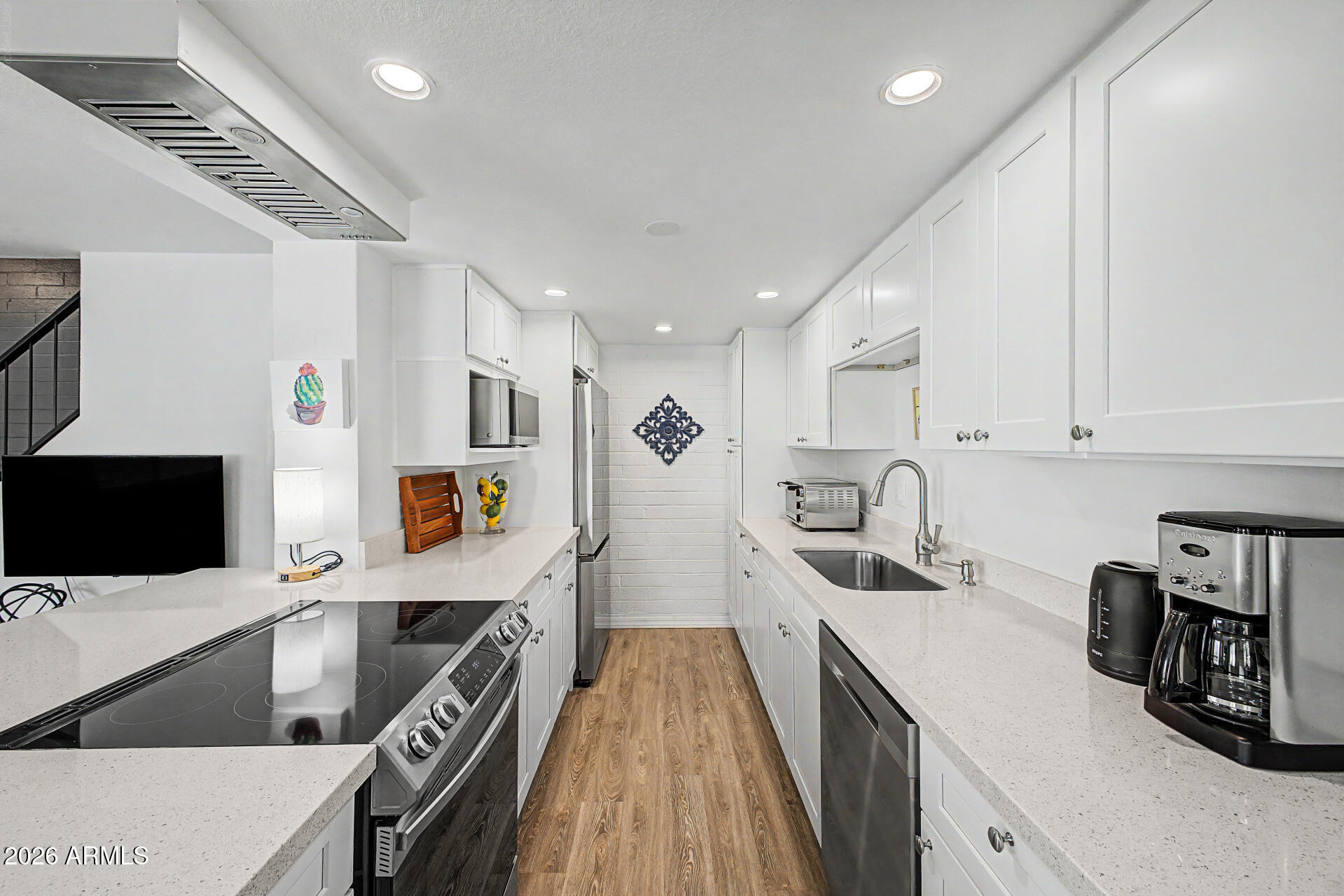 HALLCRAFT VILLAS SCOTTSDALE CONDOMINIUM - Residential Lease