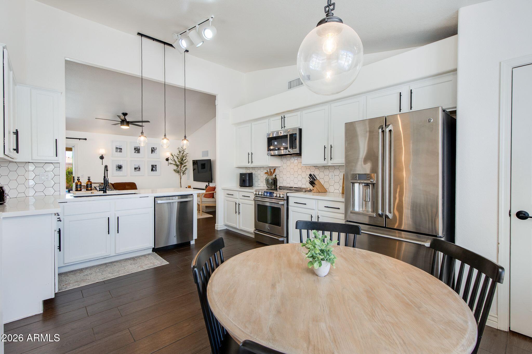 SETTLER'S POINT PARCEL B - Residential