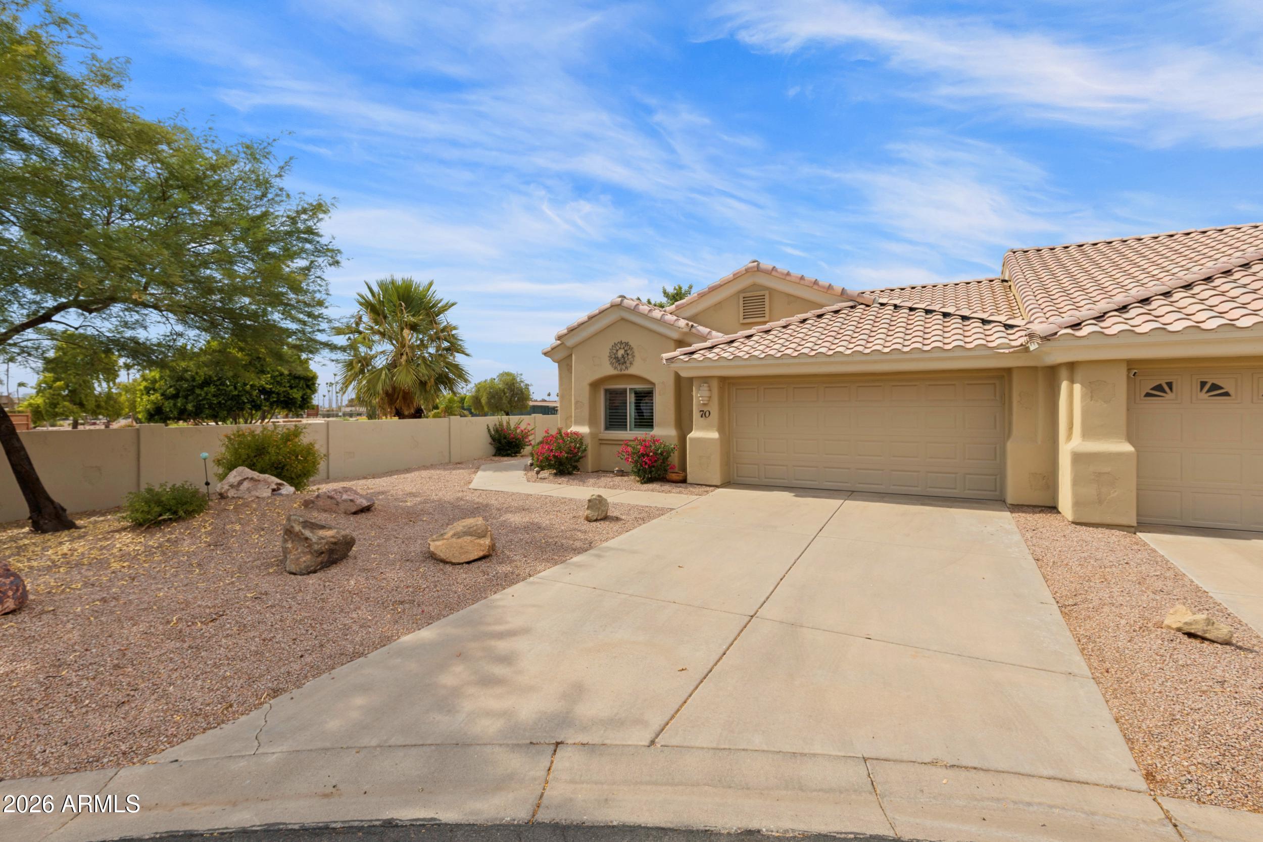 APACHE WELLS 2 UNIT 1 - Residential