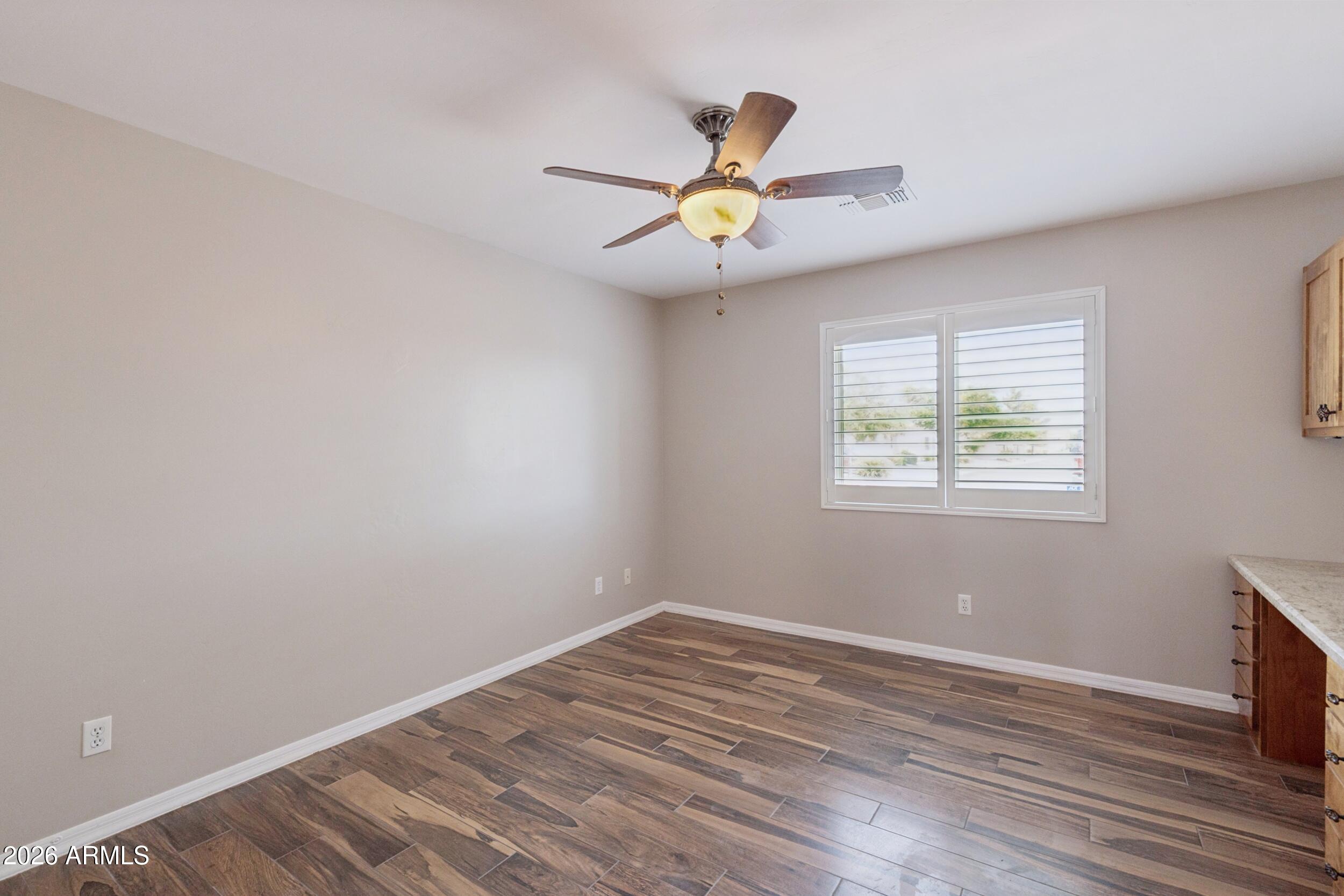 APACHE WELLS 2 UNIT 1 - Residential