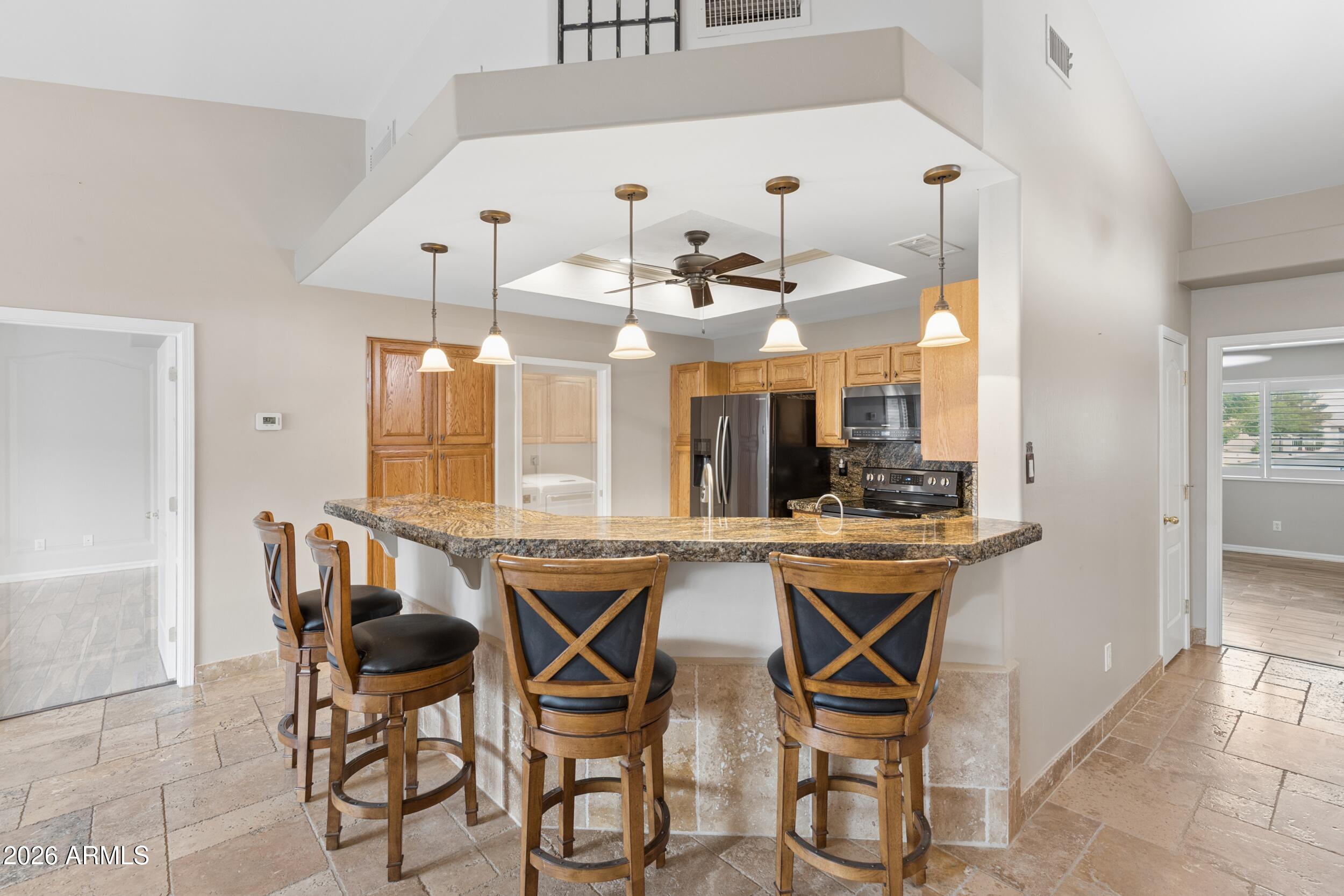 APACHE WELLS 2 UNIT 1 - Residential