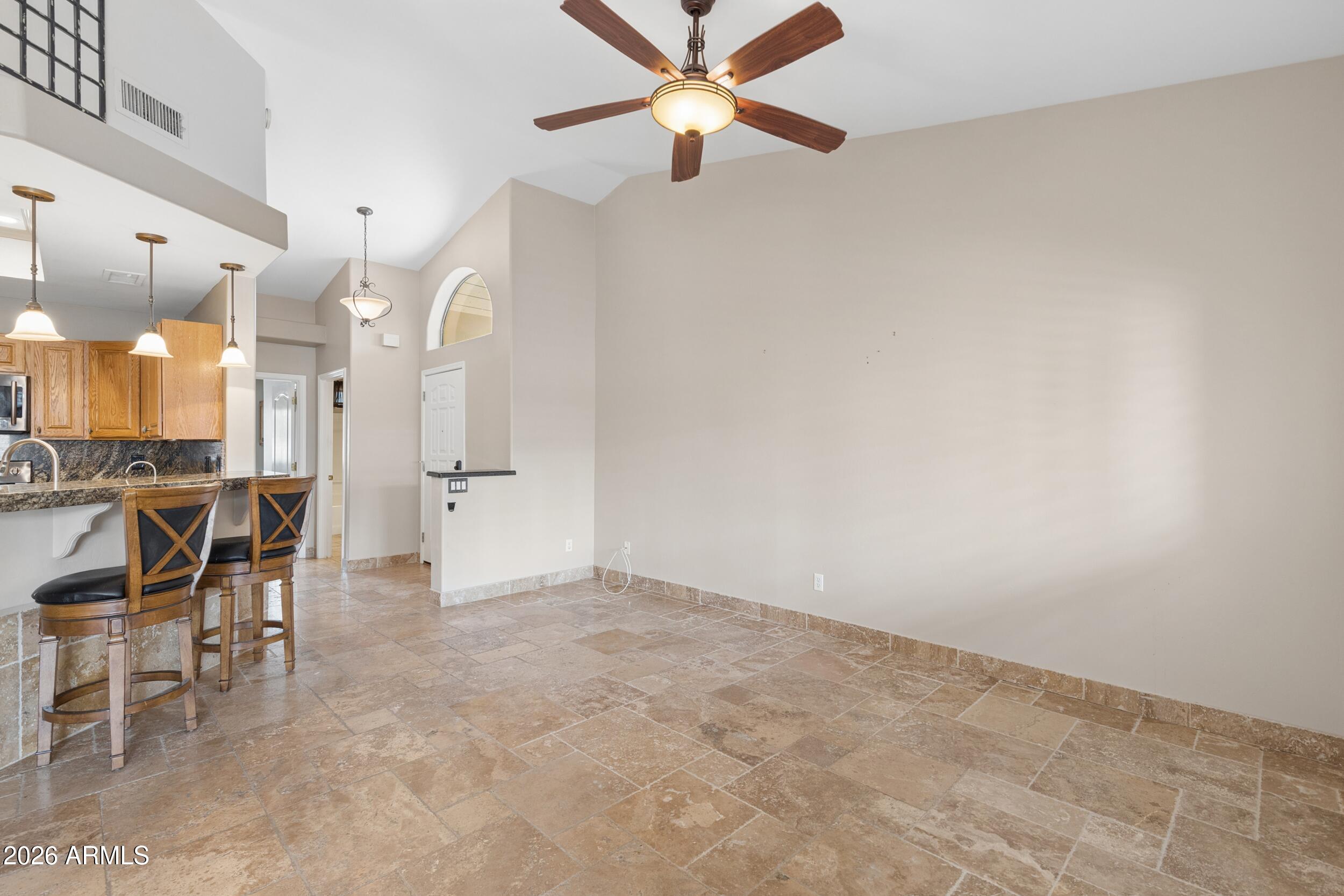 APACHE WELLS 2 UNIT 1 - Residential