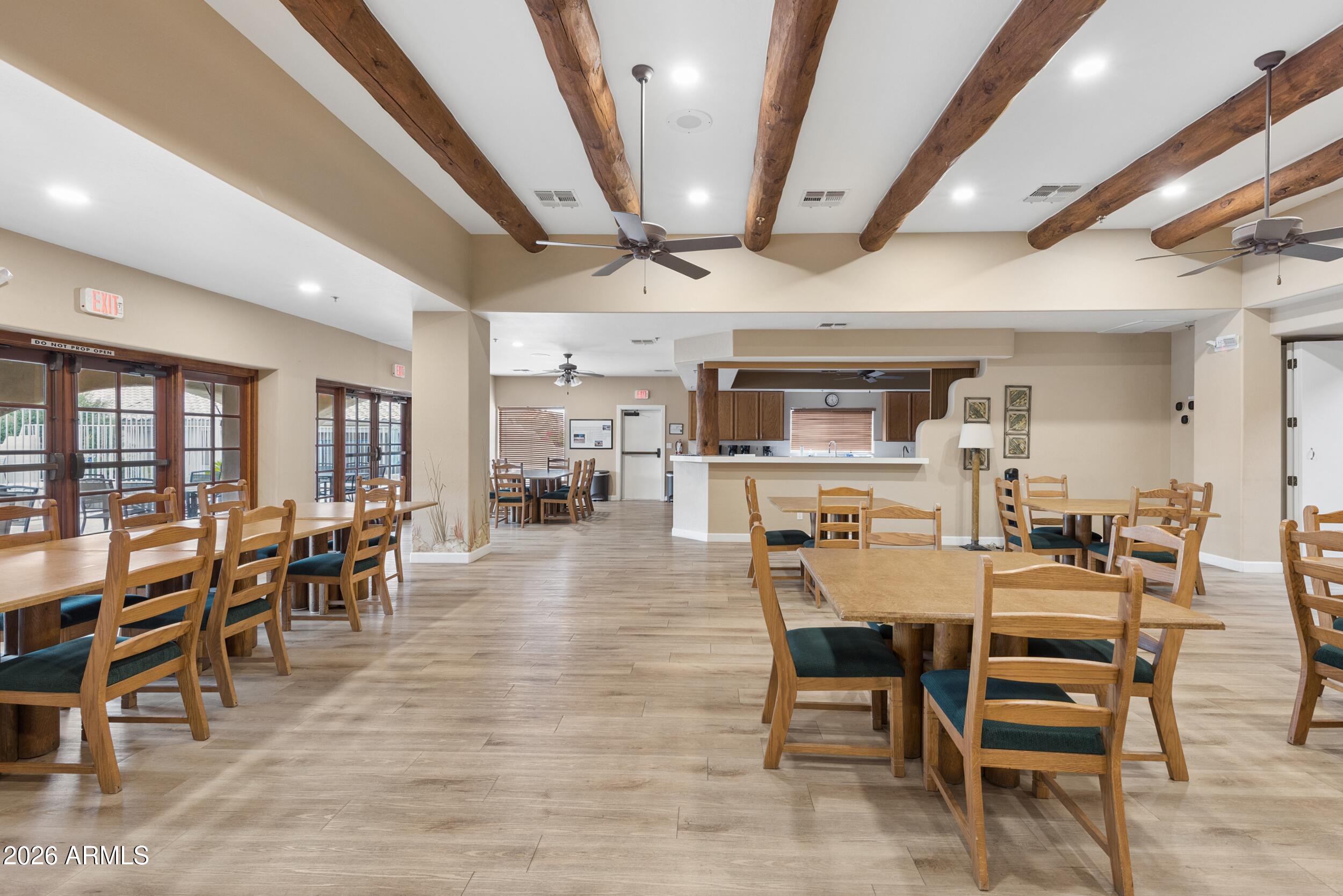 APACHE WELLS 2 UNIT 1 - Residential