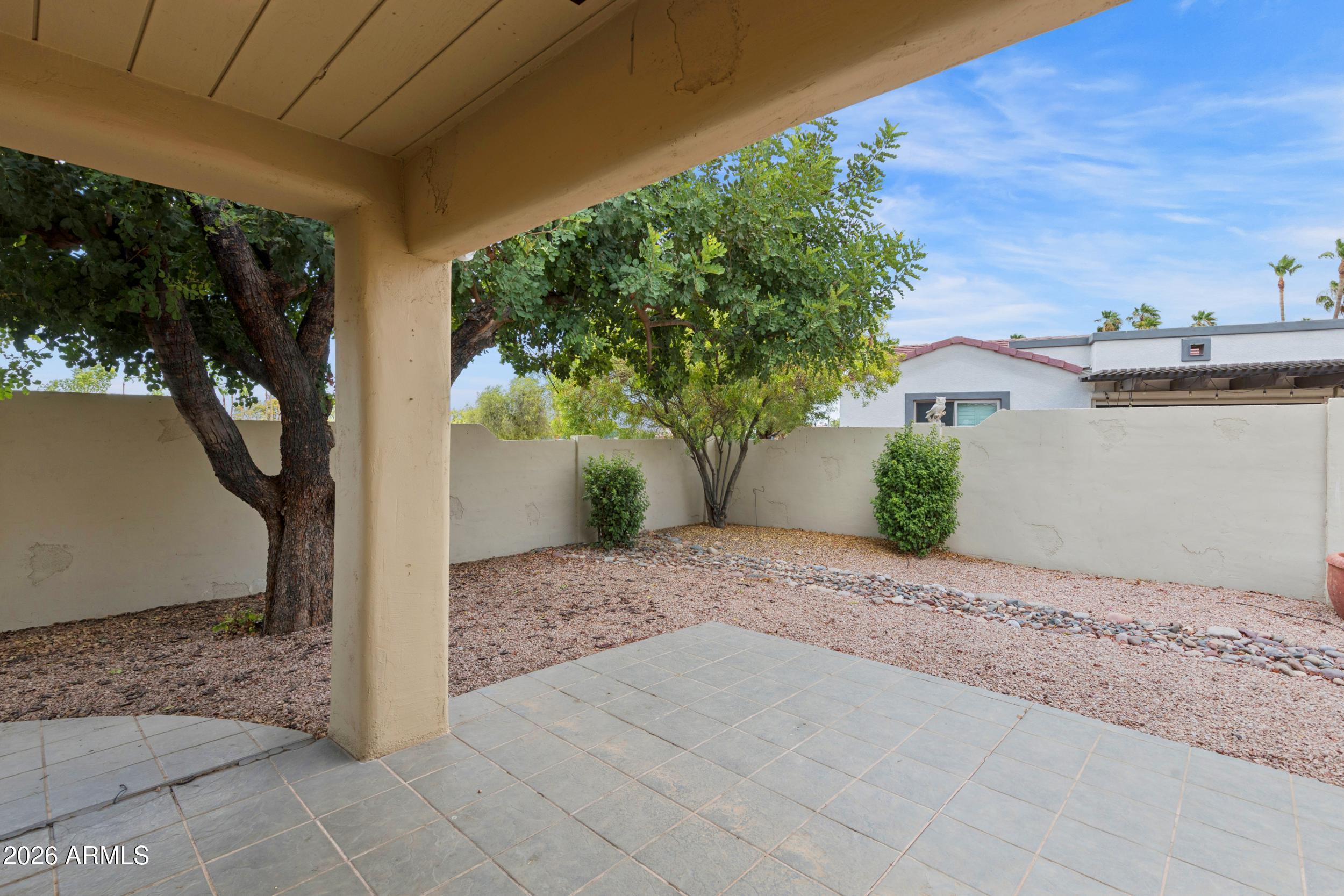 APACHE WELLS 2 UNIT 1 - Residential