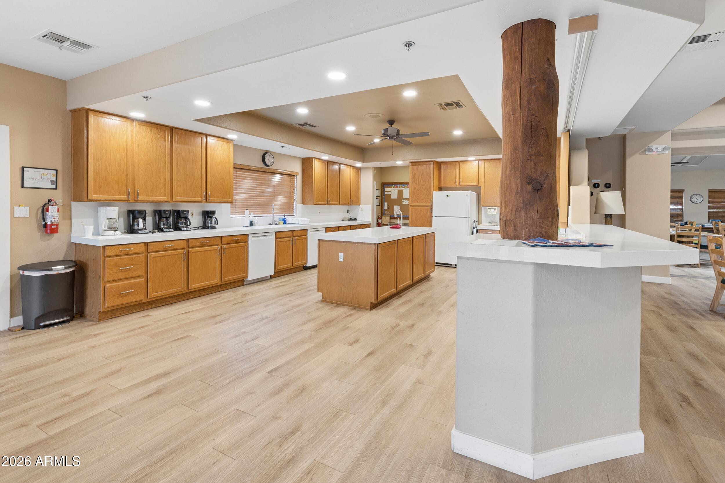 APACHE WELLS 2 UNIT 1 - Residential