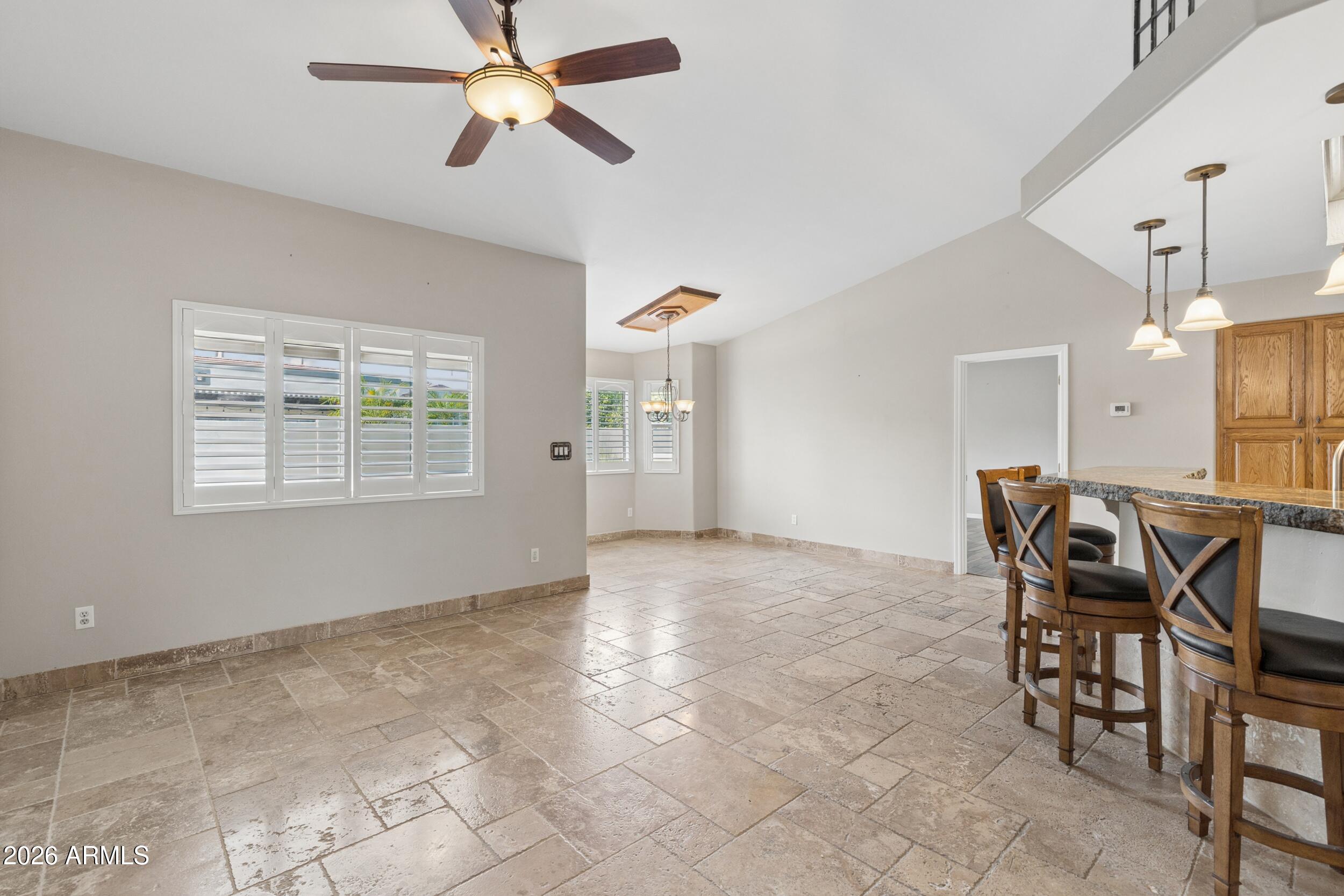 APACHE WELLS 2 UNIT 1 - Residential