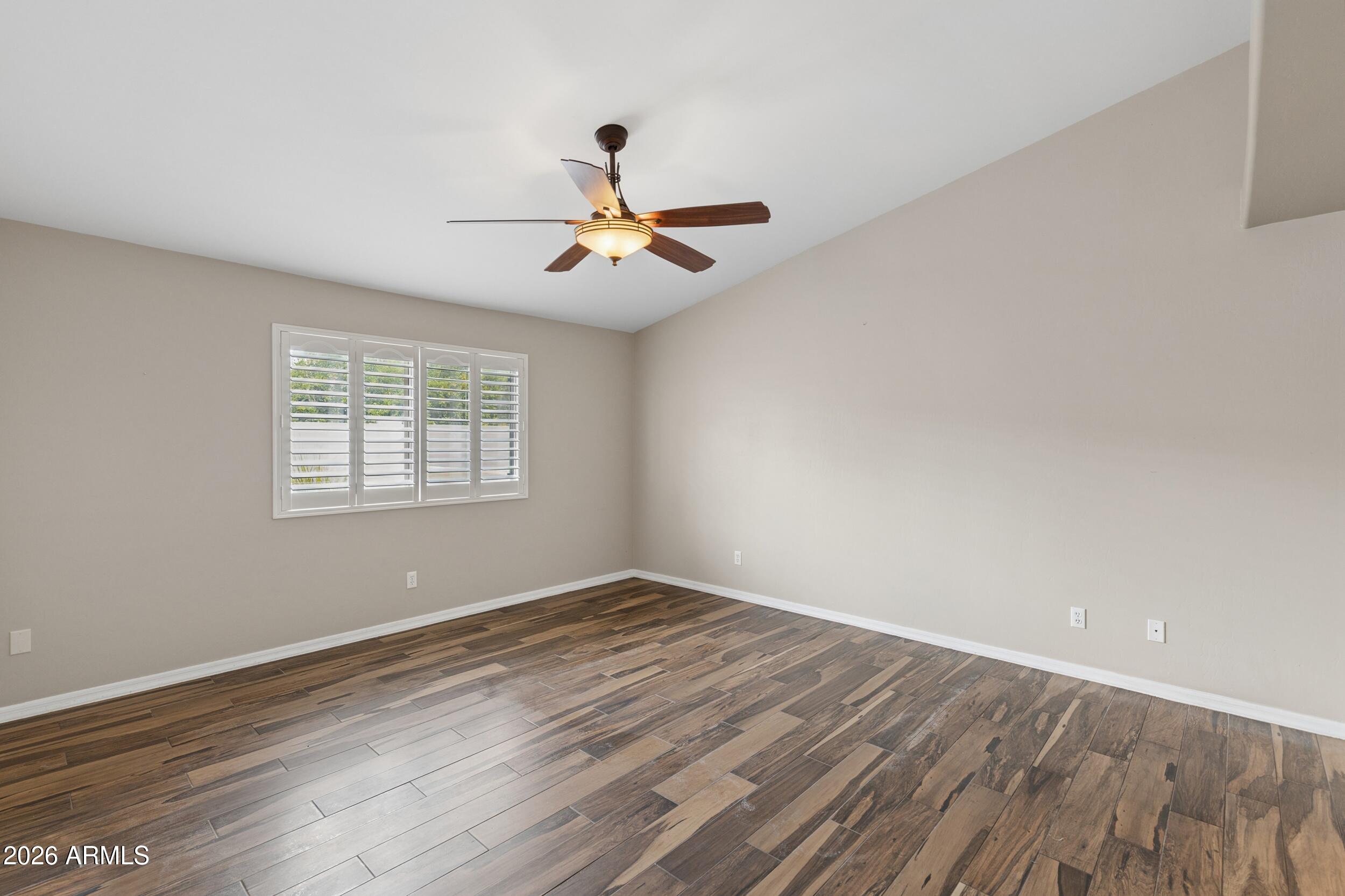 APACHE WELLS 2 UNIT 1 - Residential