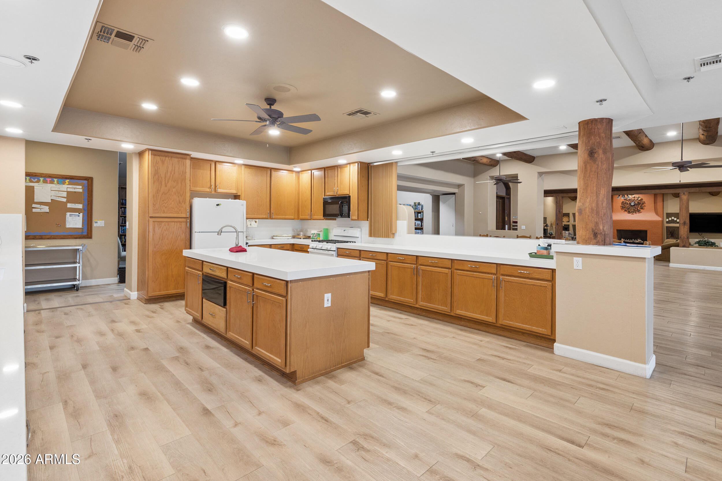 APACHE WELLS 2 UNIT 1 - Residential