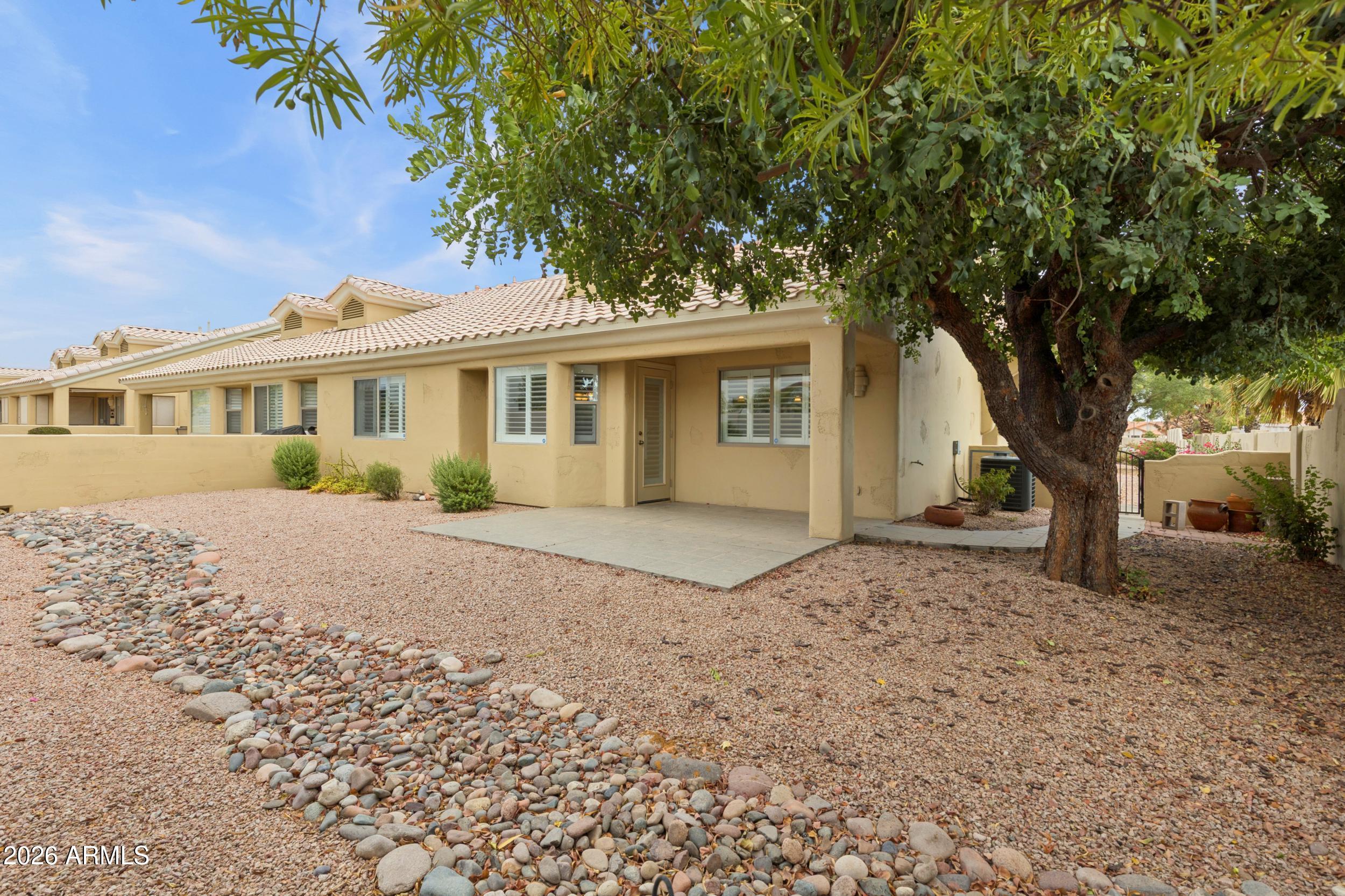 APACHE WELLS 2 UNIT 1 - Residential