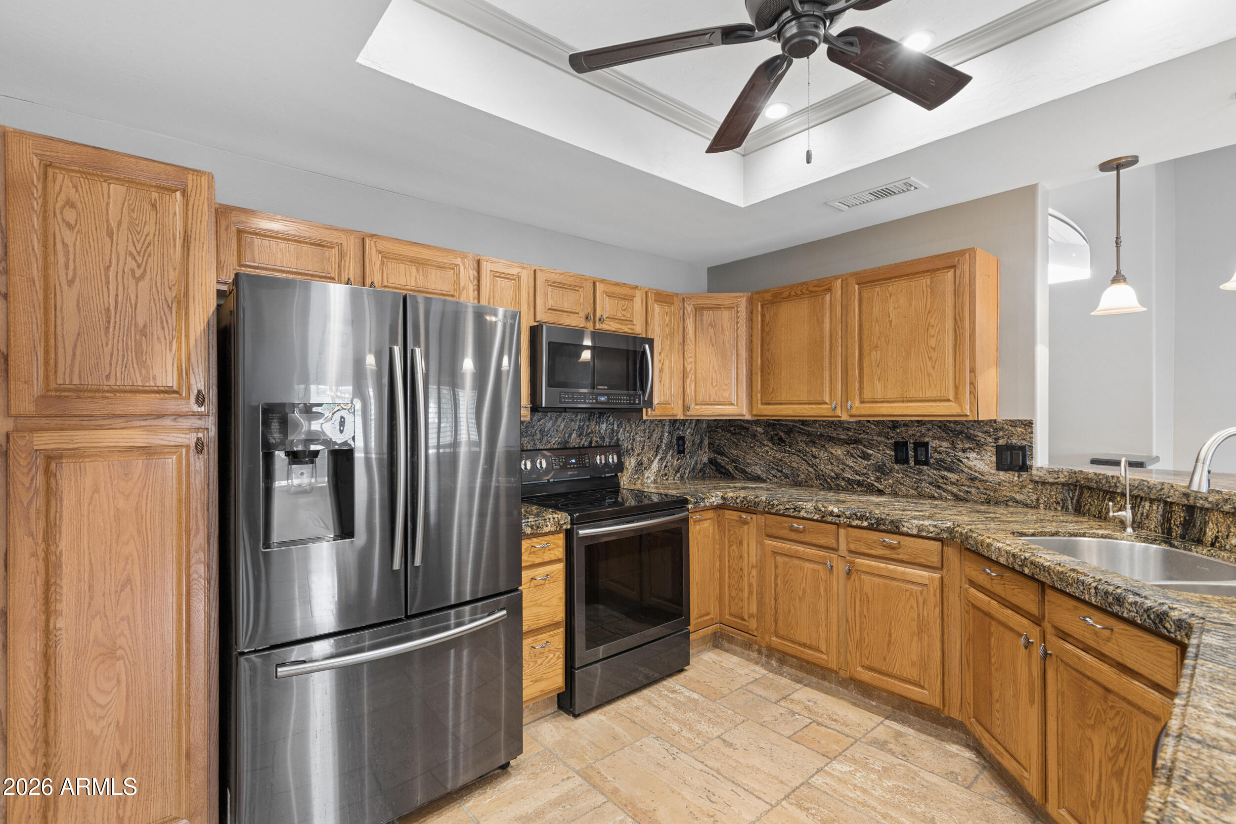 APACHE WELLS 2 UNIT 1 - Residential