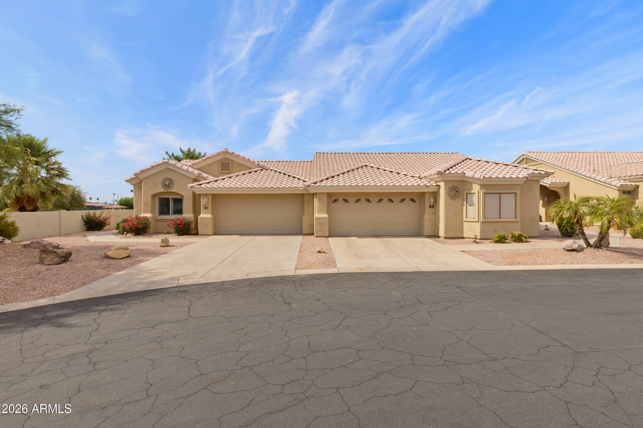 APACHE WELLS 2 UNIT 1 - Residential