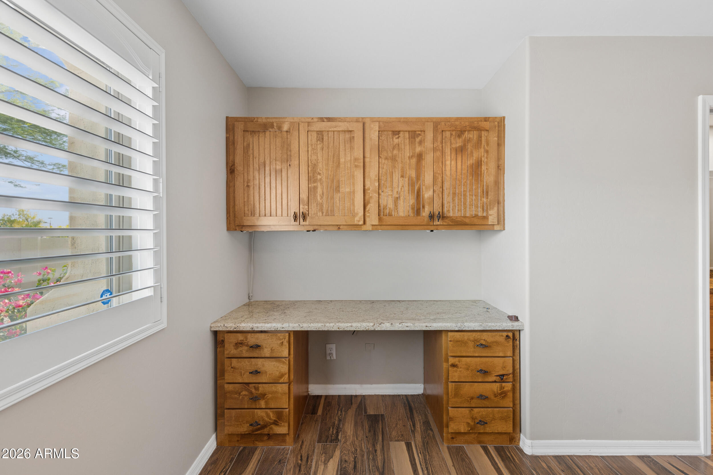 APACHE WELLS 2 UNIT 1 - Residential
