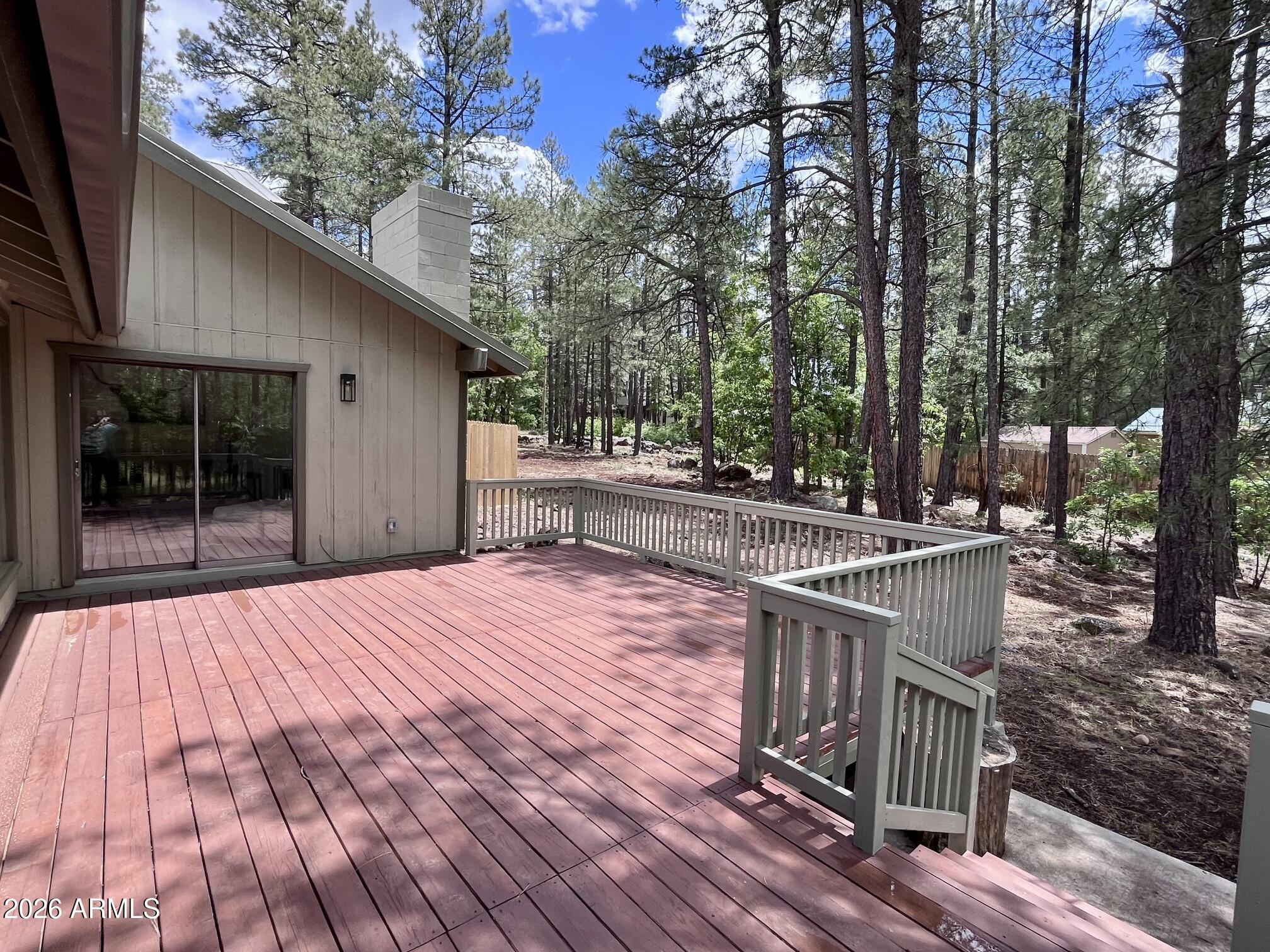 PINETOP LAKES EQUESTRIAN UNIT 1 - Residential