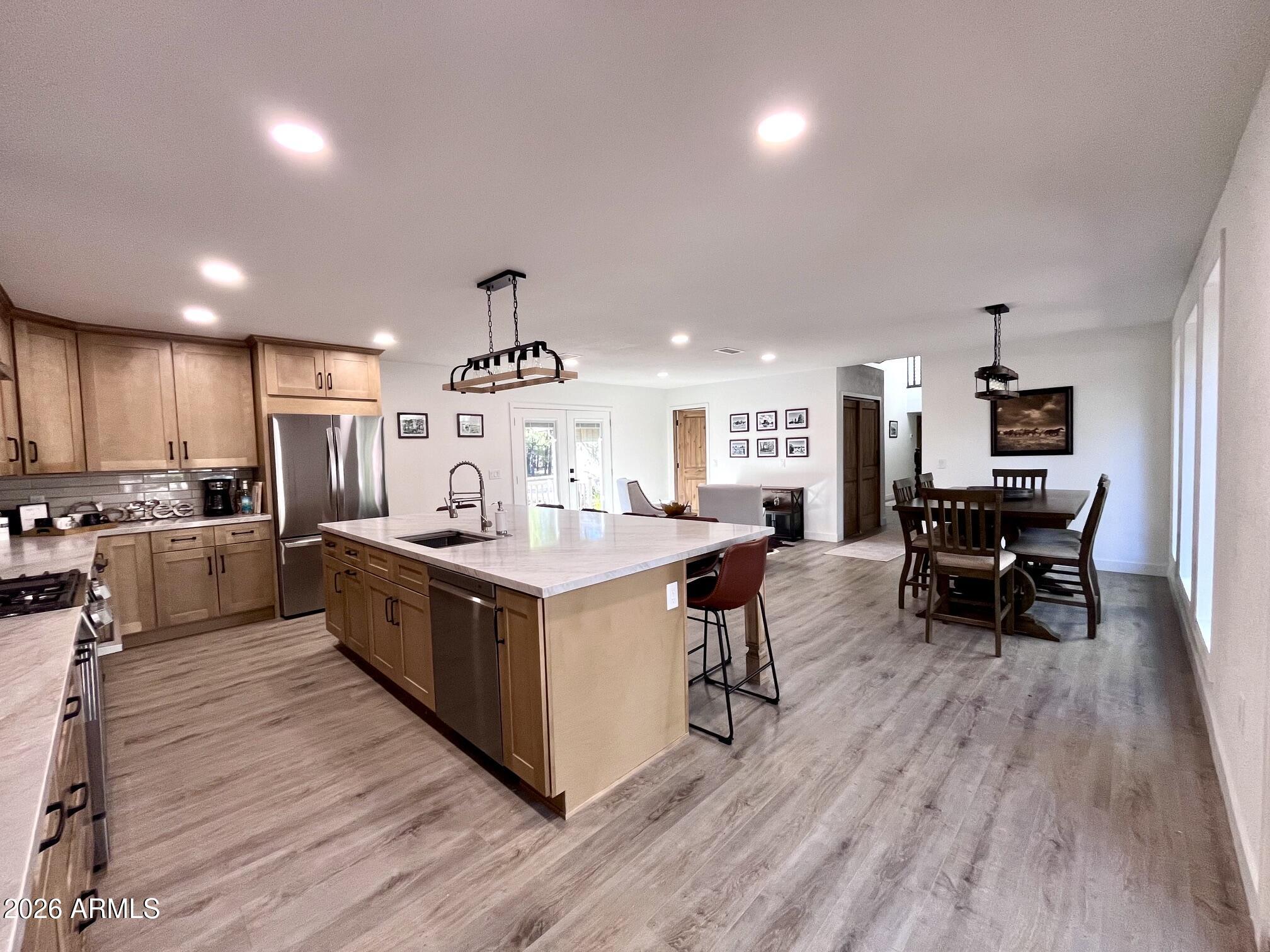 PINETOP LAKES EQUESTRIAN UNIT 1 - Residential