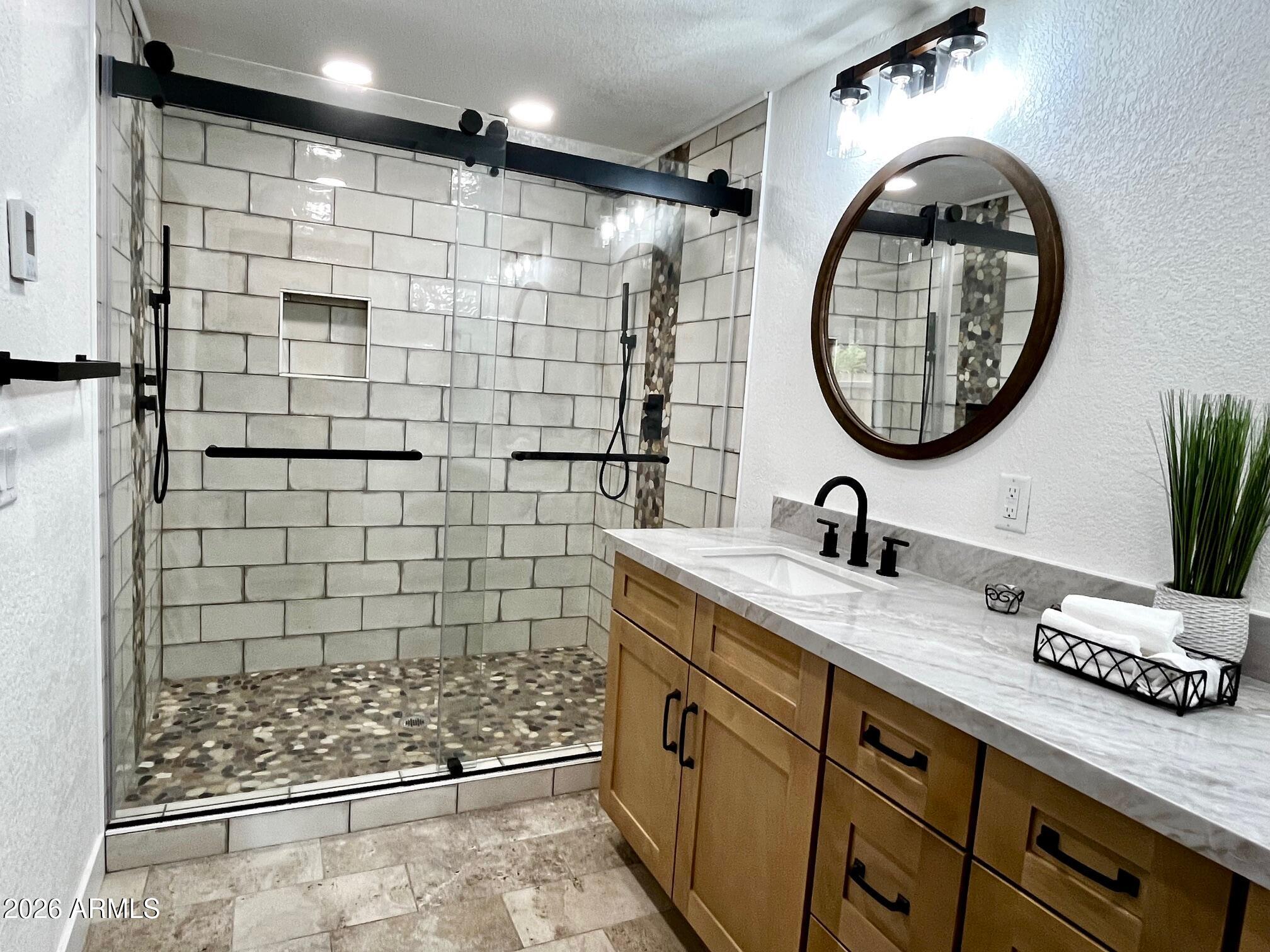 PINETOP LAKES EQUESTRIAN UNIT 1 - Residential