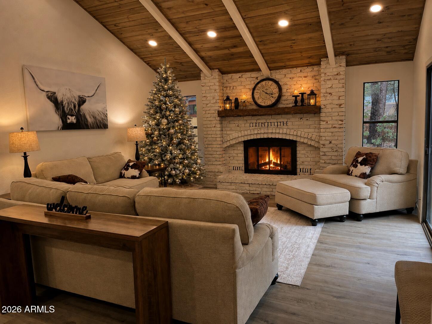 PINETOP LAKES EQUESTRIAN UNIT 1 - Residential