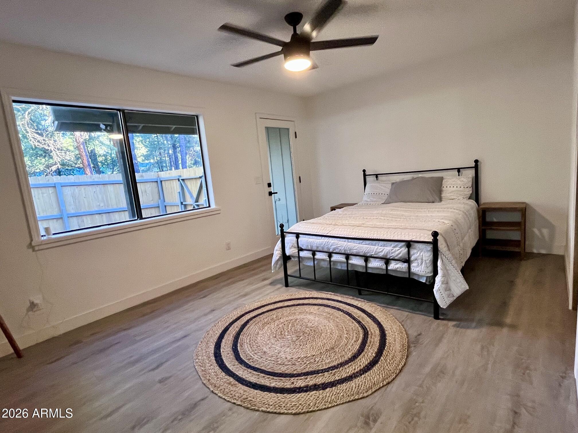 PINETOP LAKES EQUESTRIAN UNIT 1 - Residential