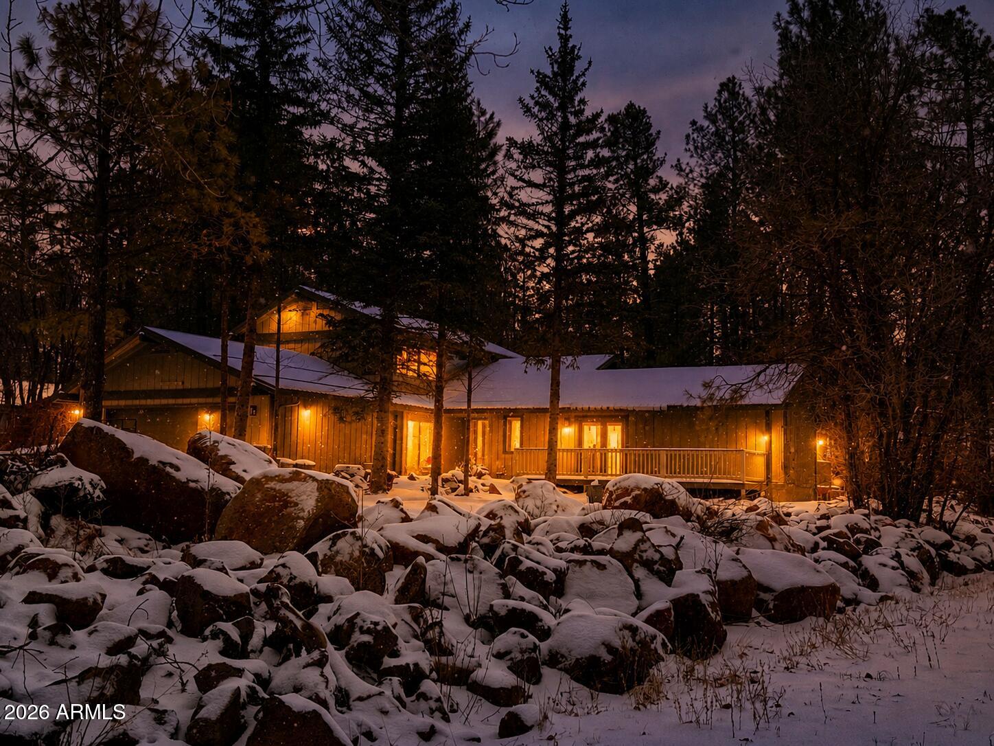 PINETOP LAKES EQUESTRIAN UNIT 1 - Residential
