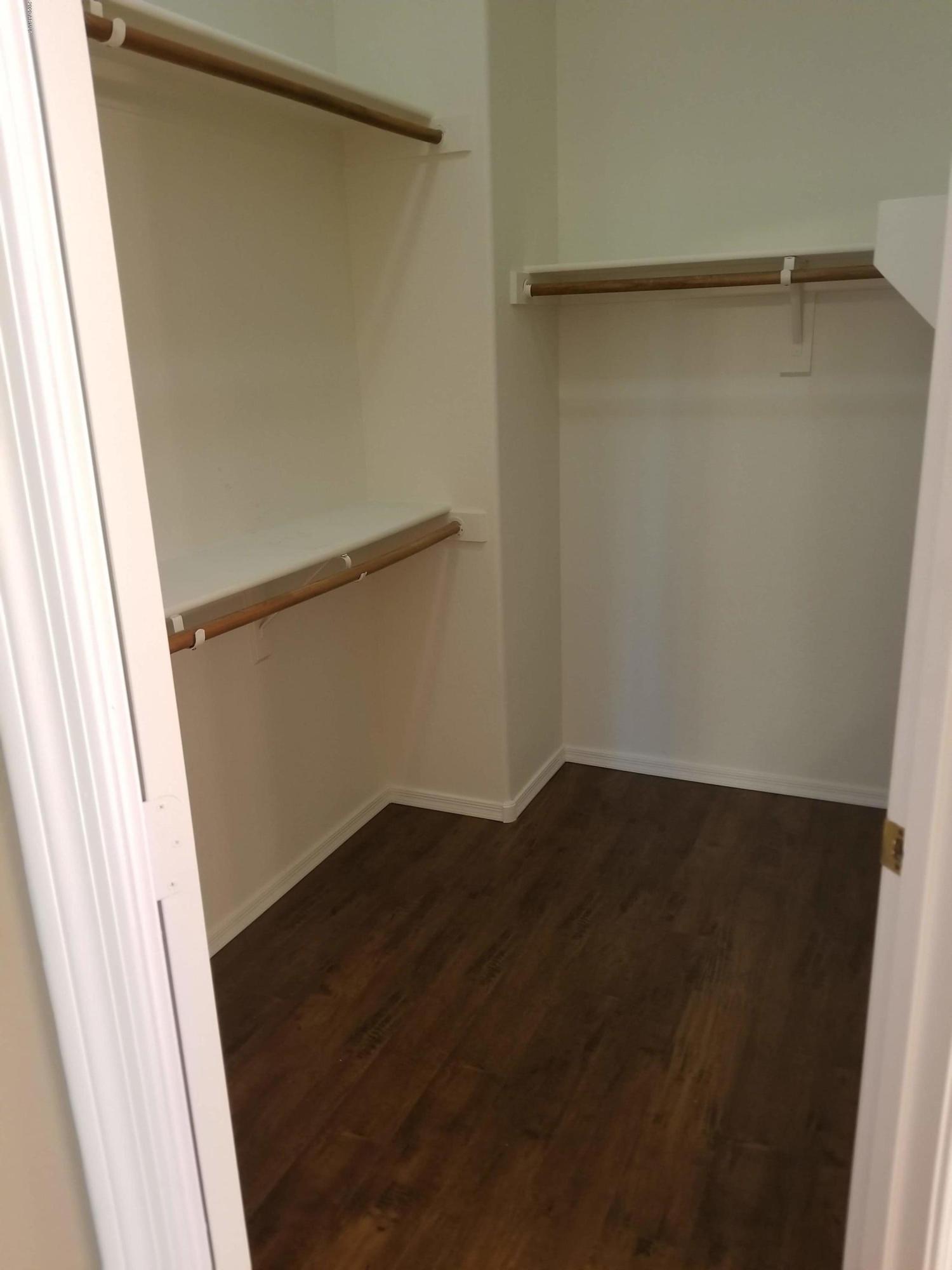 CRESLEIGH AT DRIFTWOOD RANCH PHASE 1 - Residential Lease