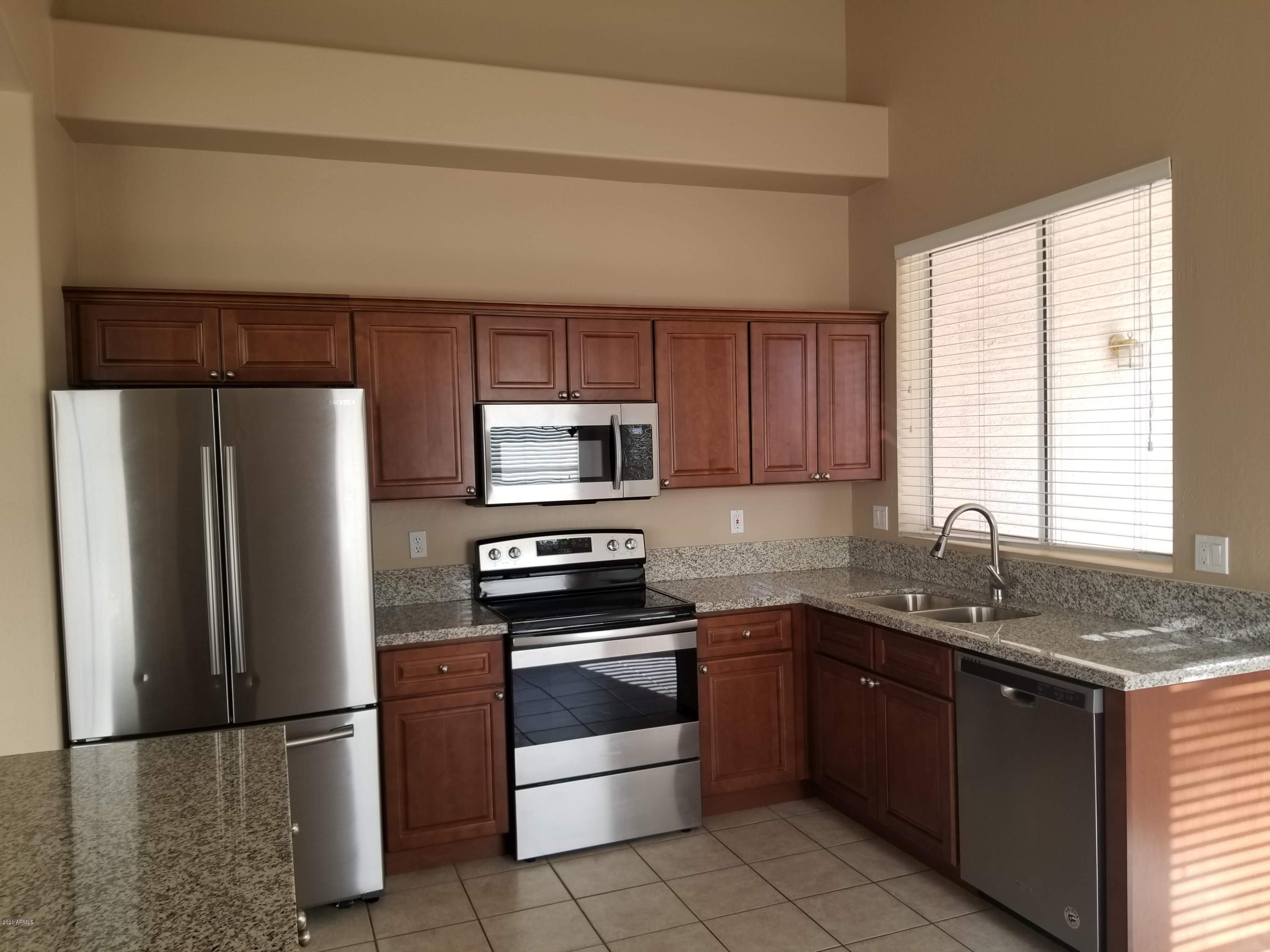 CRESLEIGH AT DRIFTWOOD RANCH PHASE 1 - Residential Lease